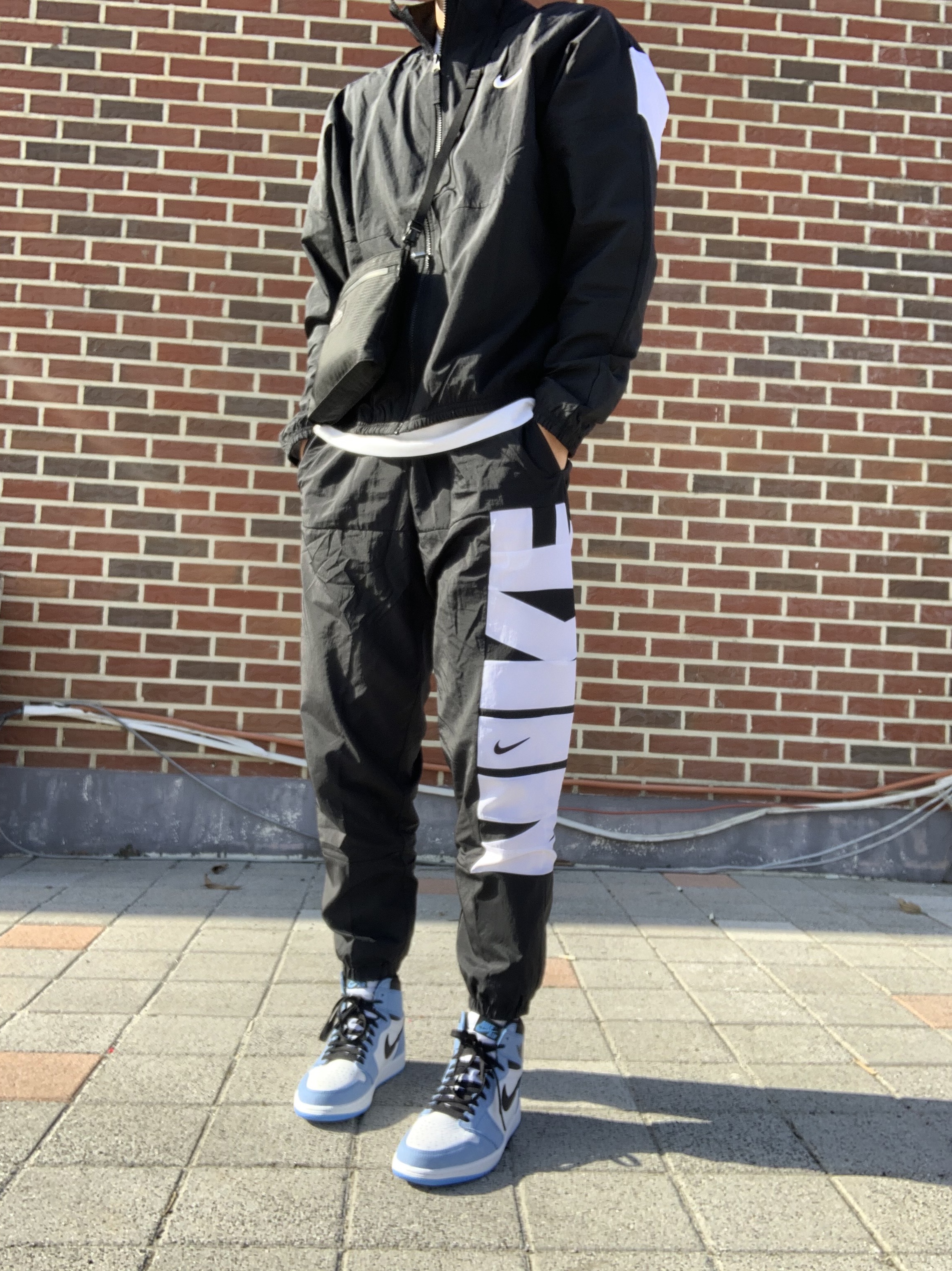 Jordan 1 Retro High OG University Blue 착용 스타일