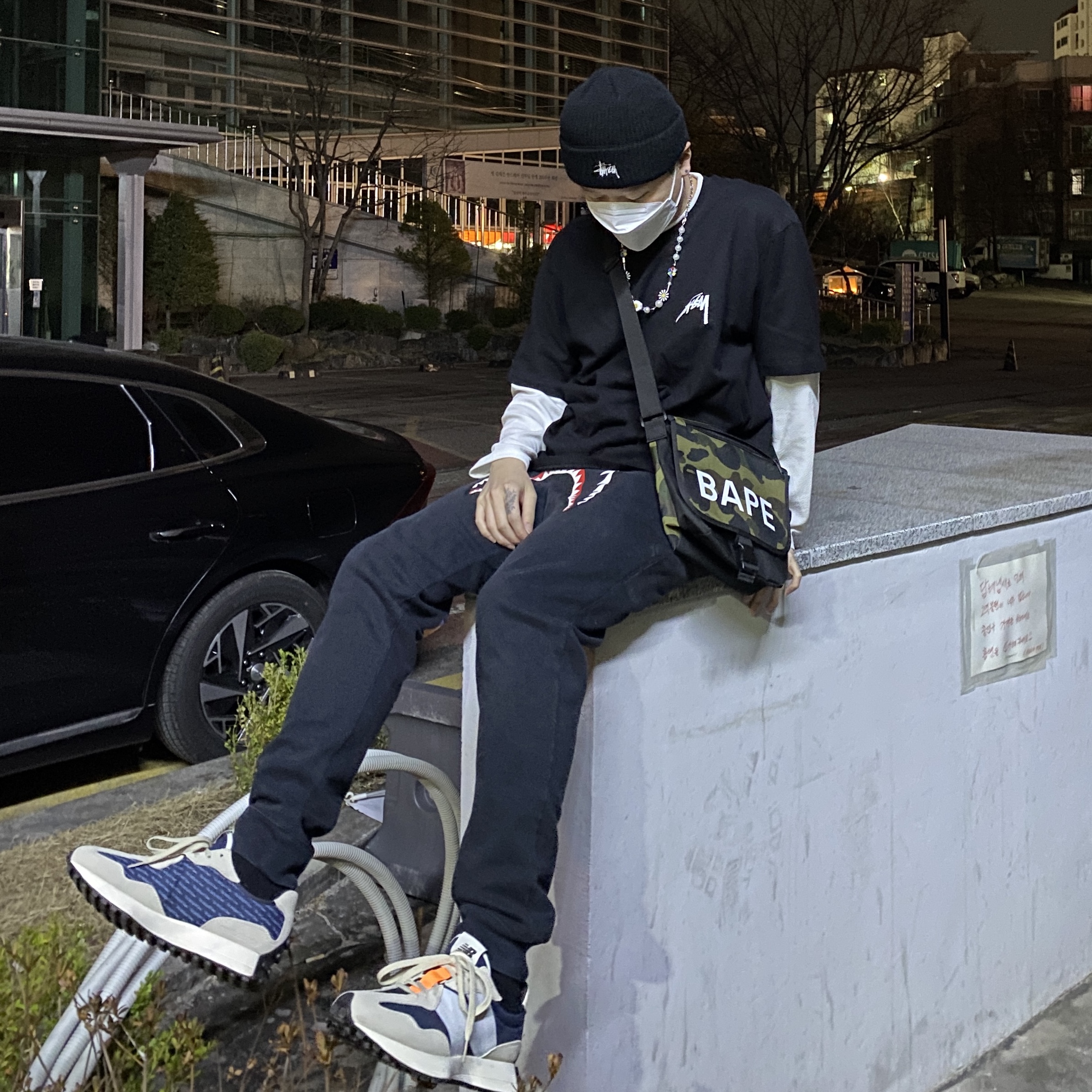 New Balance 327 Outerspace Light Grey 착용 스타일 - 2