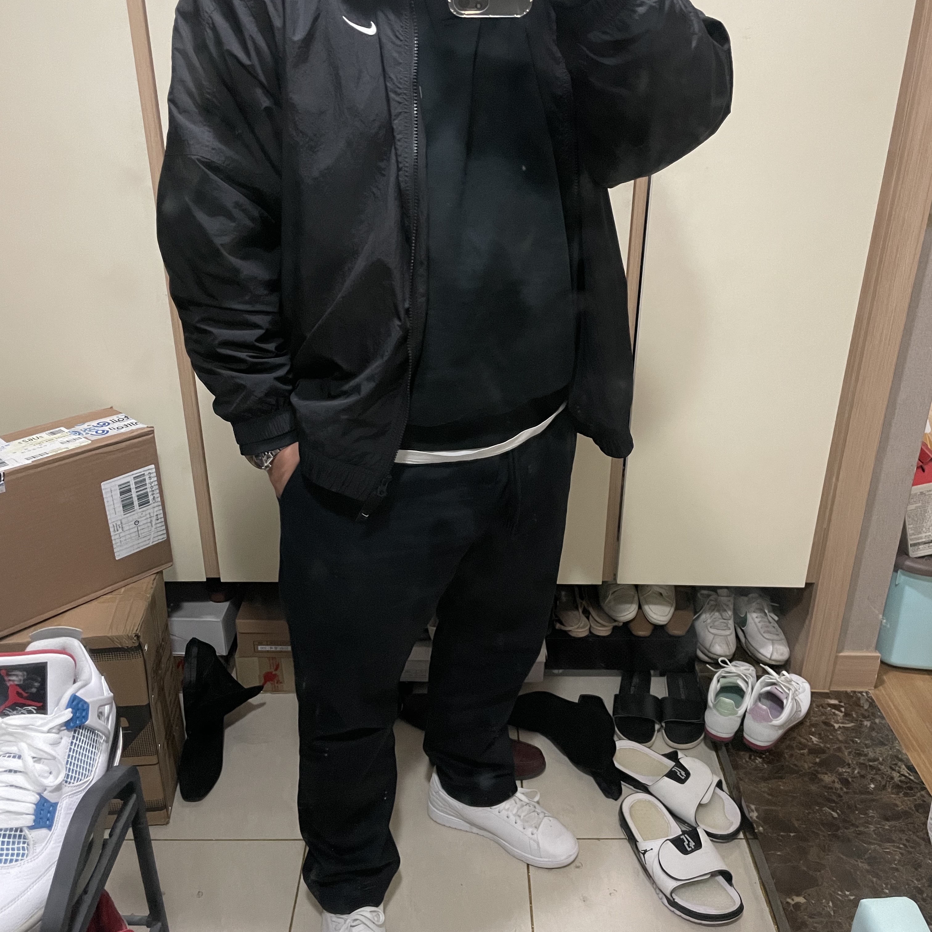 Jordan 1 Centre Court White On White, Jordan 4 Retro What The 4 착용 스타일