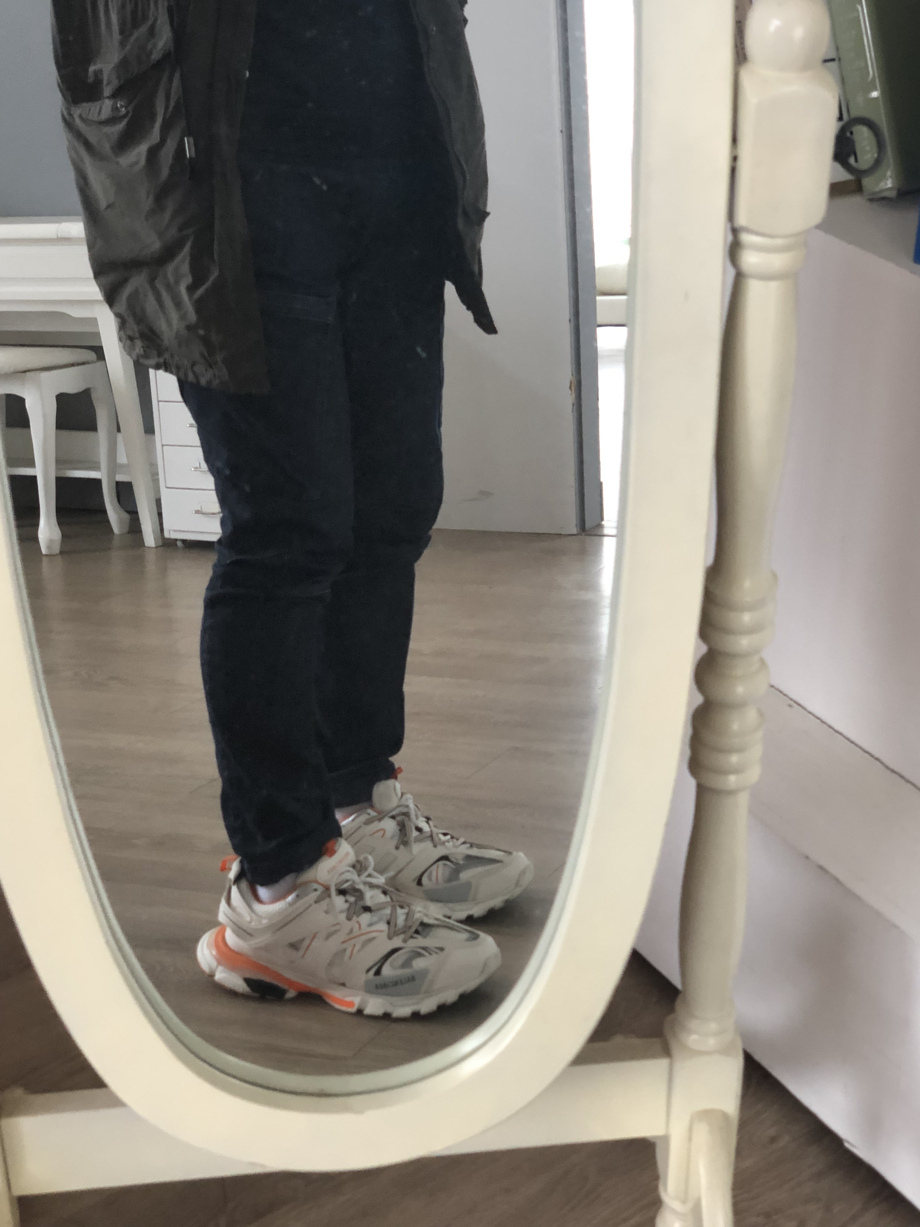 Balenciaga Track Sneakers White Orange 2019 착용 스타일