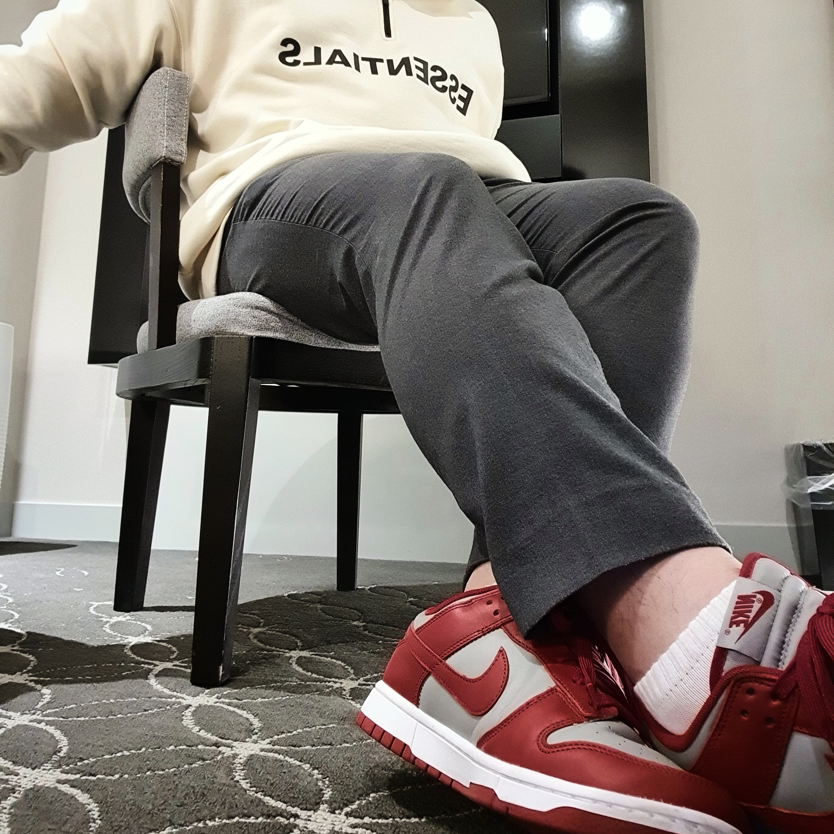 Nike Dunk Low Retro Medium Grey, Essentials Half-Zip Pullover Buttercream 2020 착용 스타일