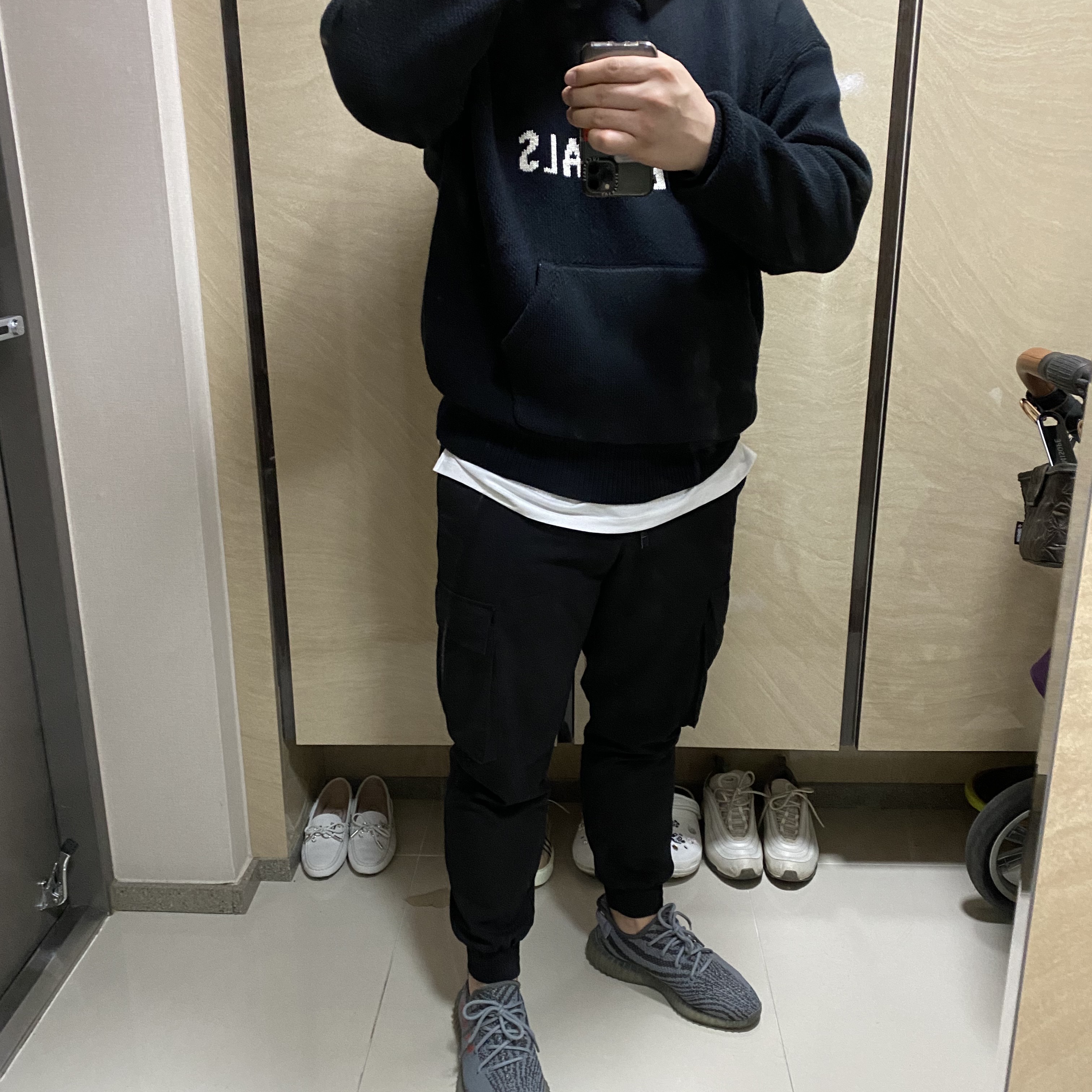 Essentials Knit Hoodie Black - 20FW, Adidas Yeezy Boost 350 V2 Beluga 2.0 착용 스타일