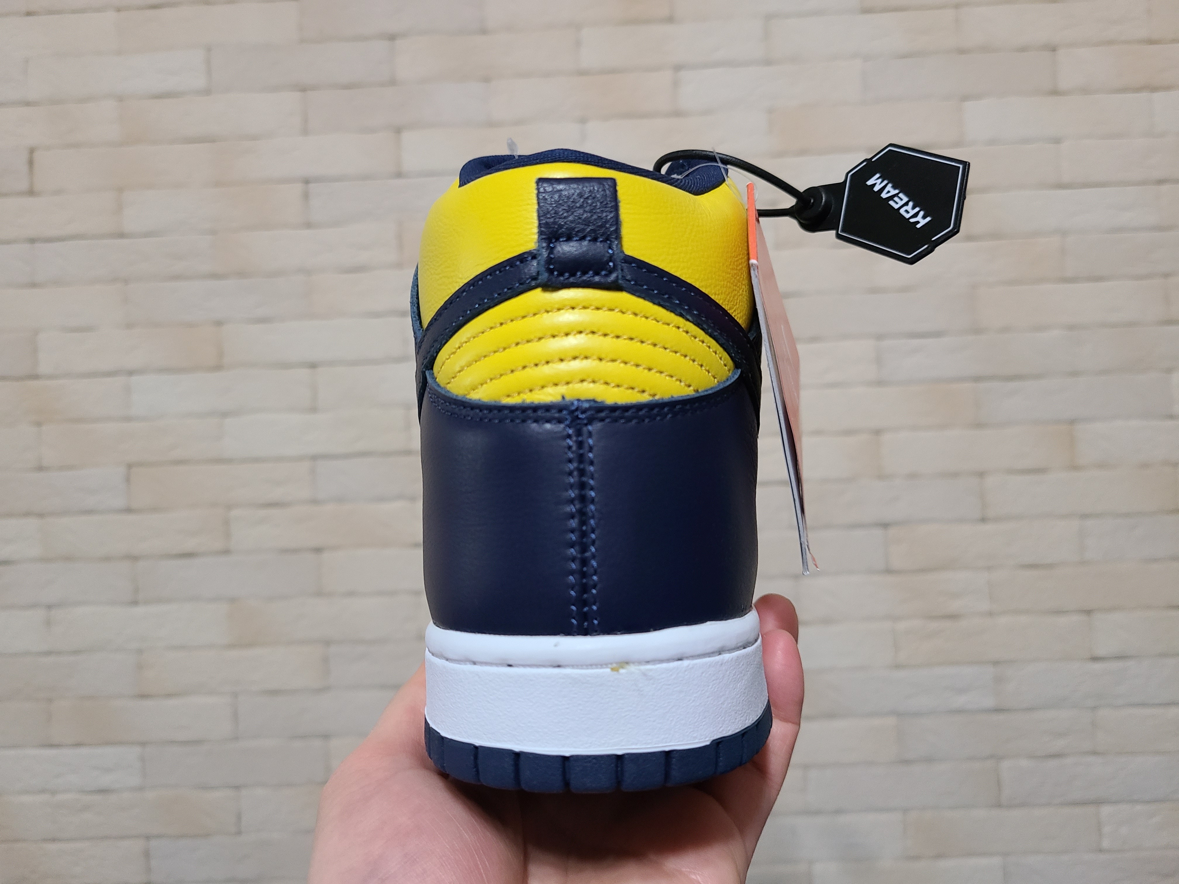 Nike Dunk High SP Maize & Blue 착용 스타일 - 5