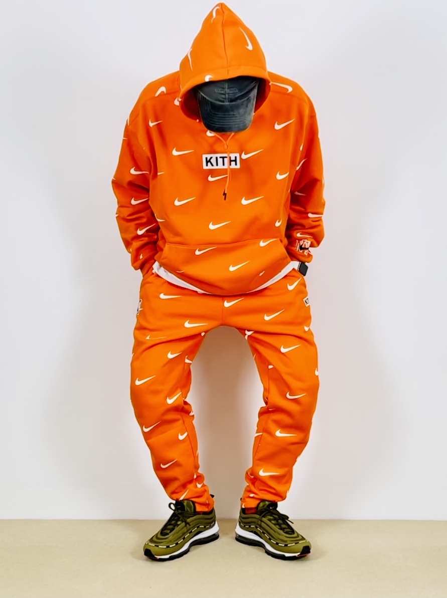 Nike x Kith New York Knicks AOP Hoodie Orange, Nike x Kith New York Knicks AOP Fleece Pants Orange 착용 스타일 - 3
