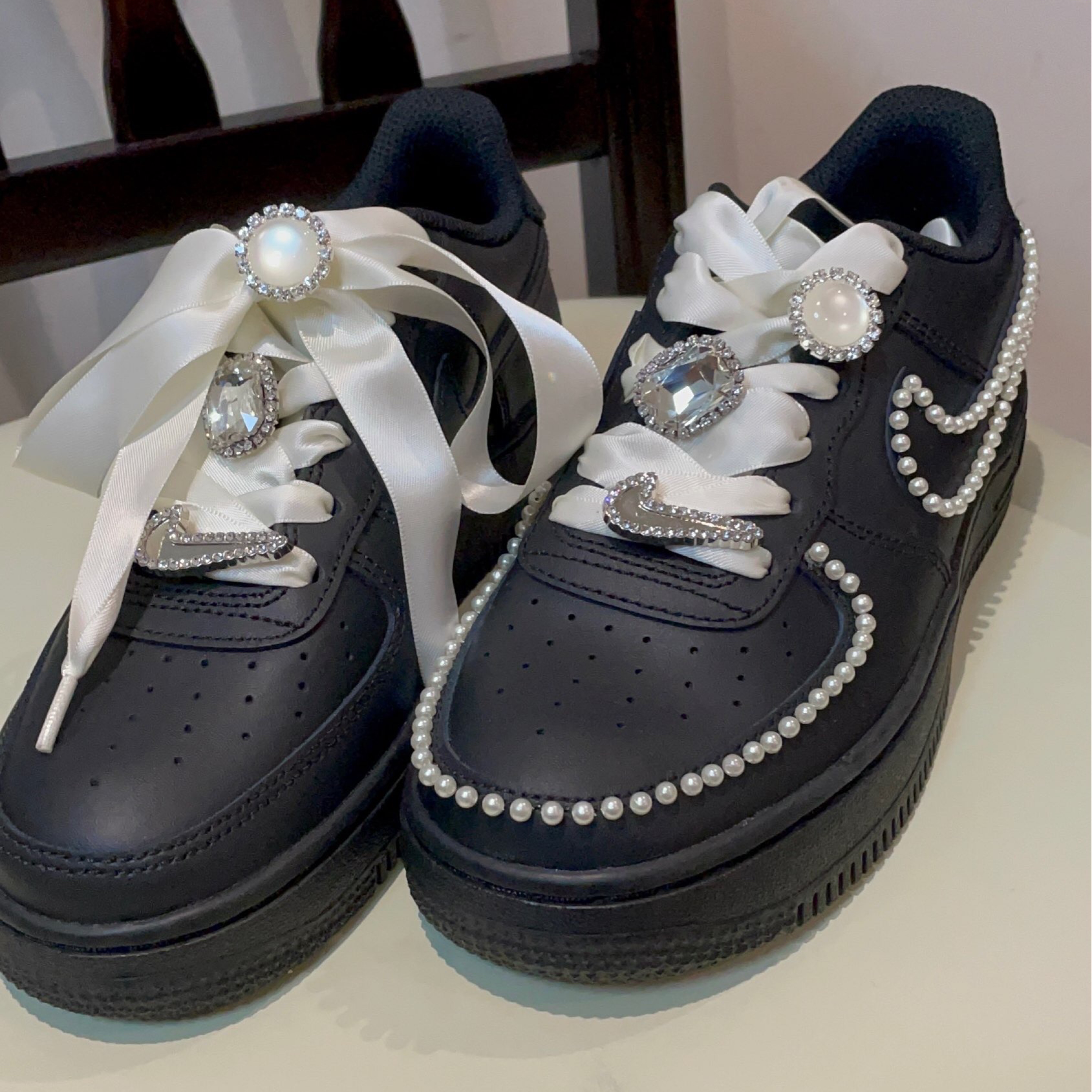 Nike x Stussy Air Force 1 Low Triple Black 착용 스타일 - 2