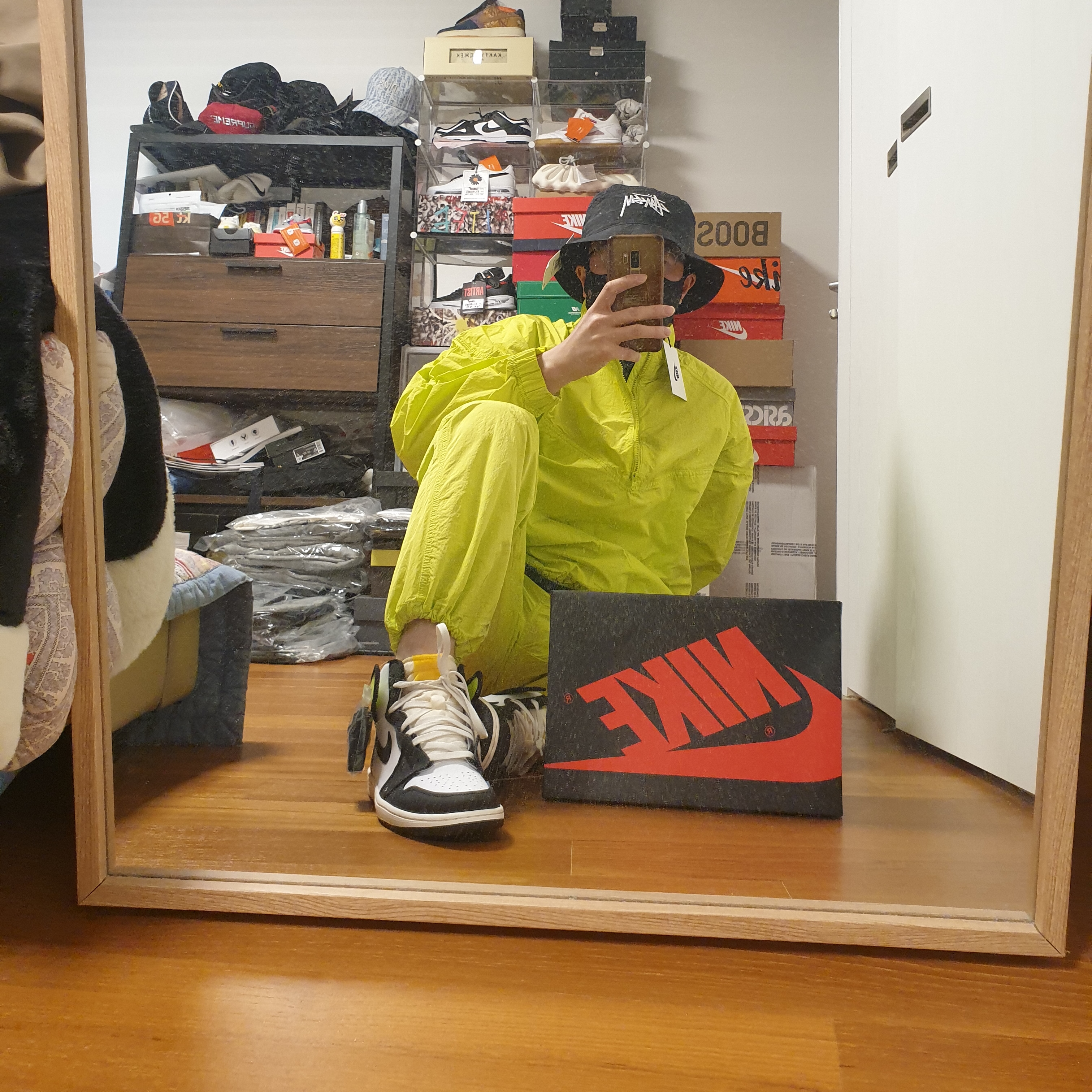 Nike x Stussy Windrunner Jacket Bright Cactus, Nike x Stussy WT T-Shirt Green - Asia 착용 스타일 - 3