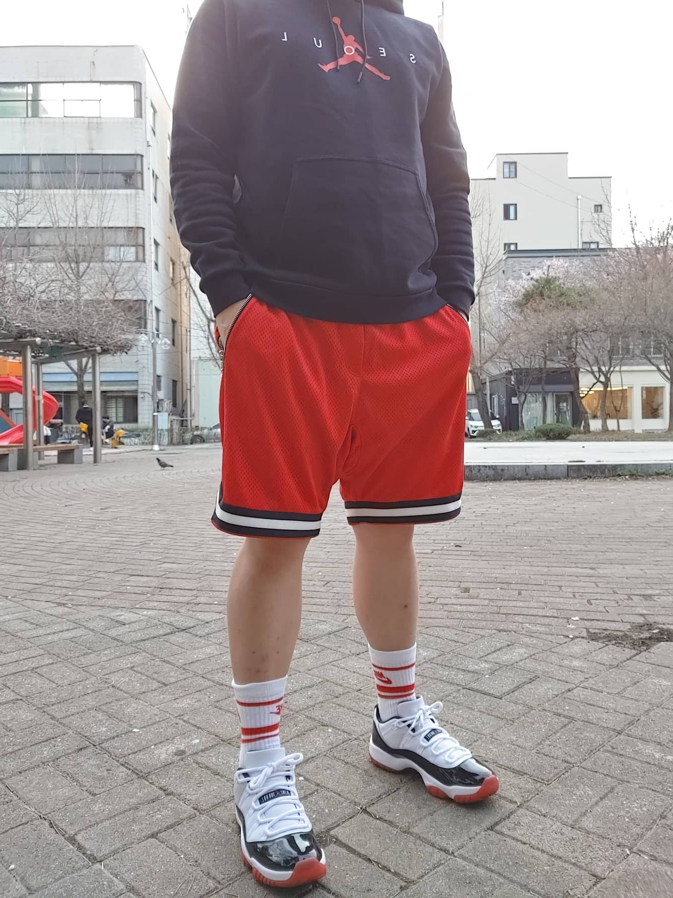 Jordan 11 Retro Low Concord Bred 착용 스타일