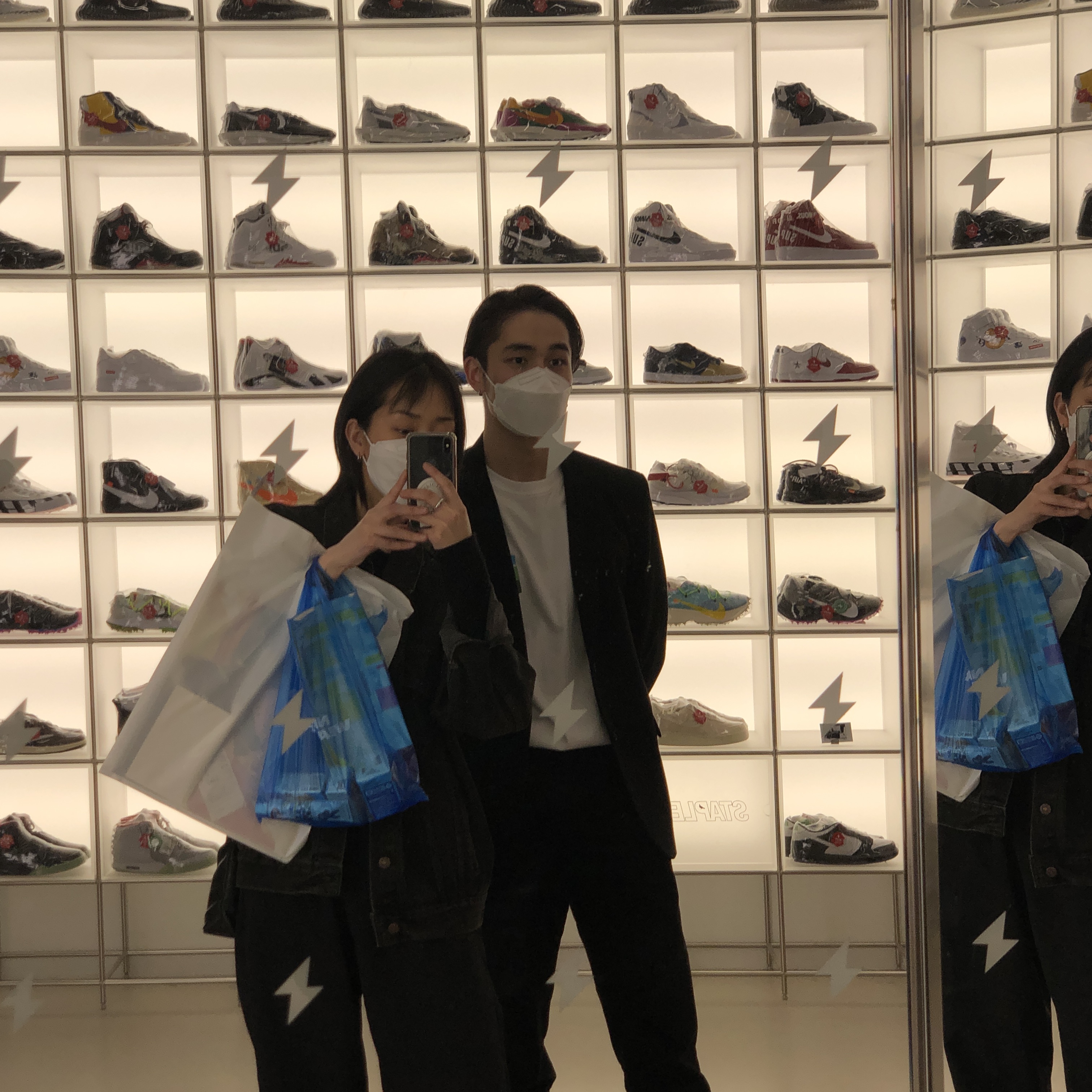 Jordan 1 Retro High OG University Blue 착용 스타일 - 2