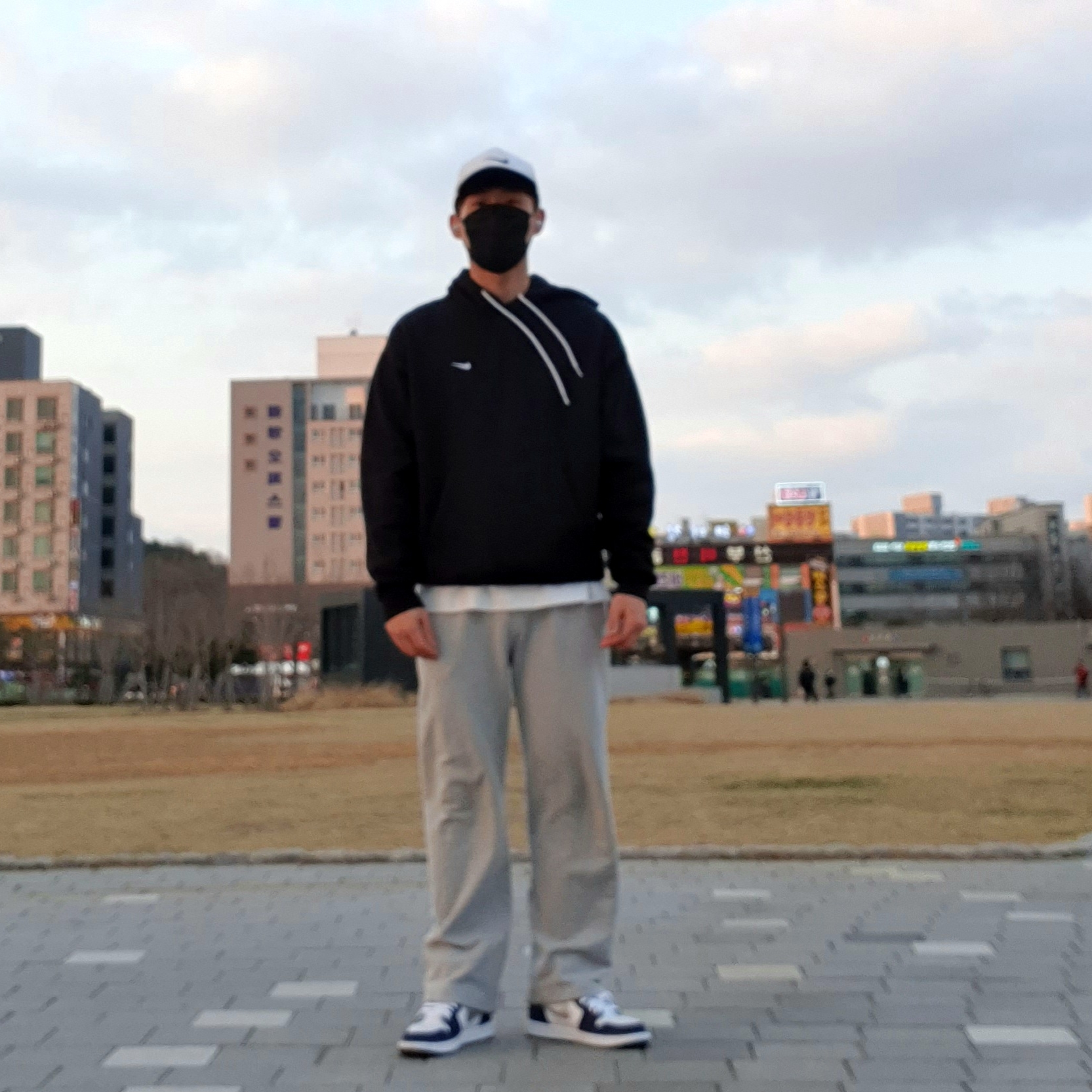Jordan 1 Retro High OG CO.JP Midnight Navy 착용 스타일