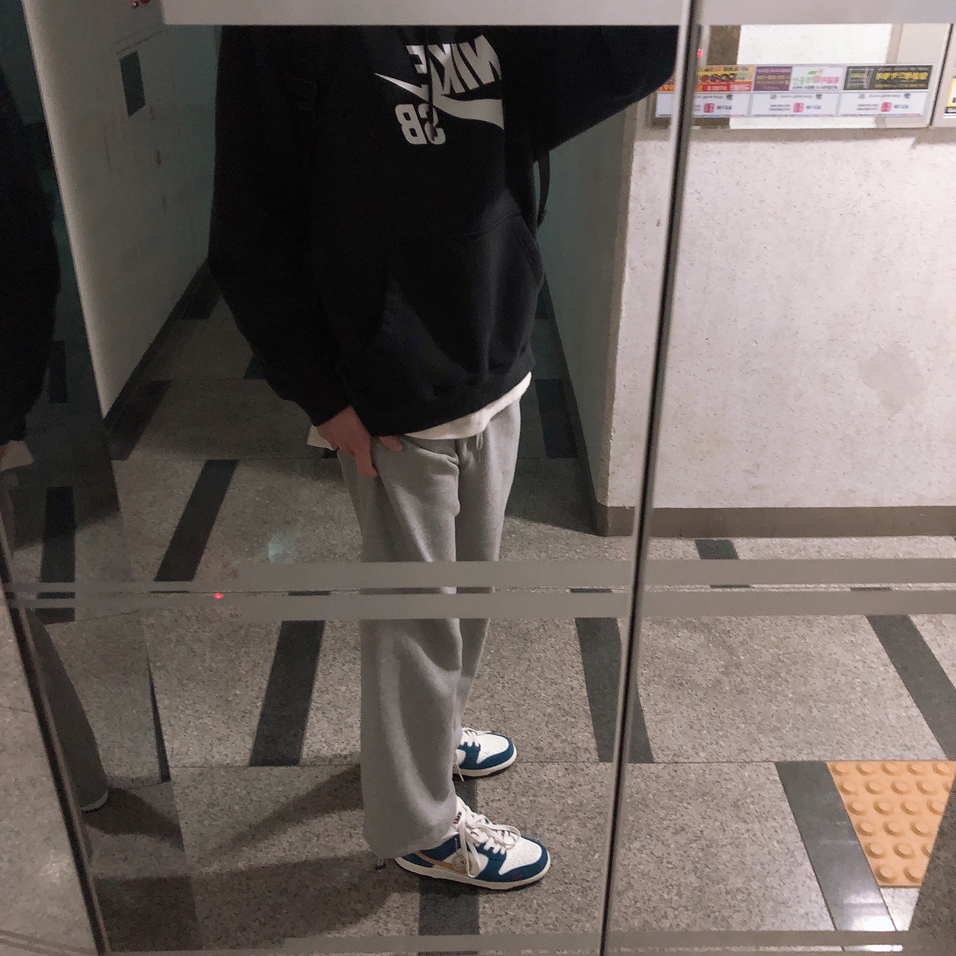 Nike x Kasina Dunk Low 80's Bus 착용 스타일 - 1