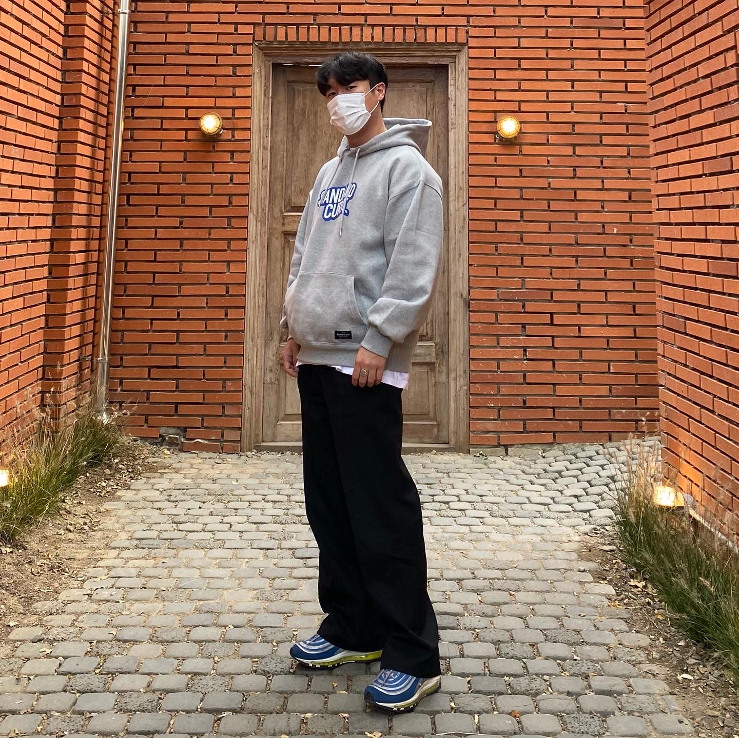 Nike Air Max 97 OG Royal Neon 착용 스타일 - 1