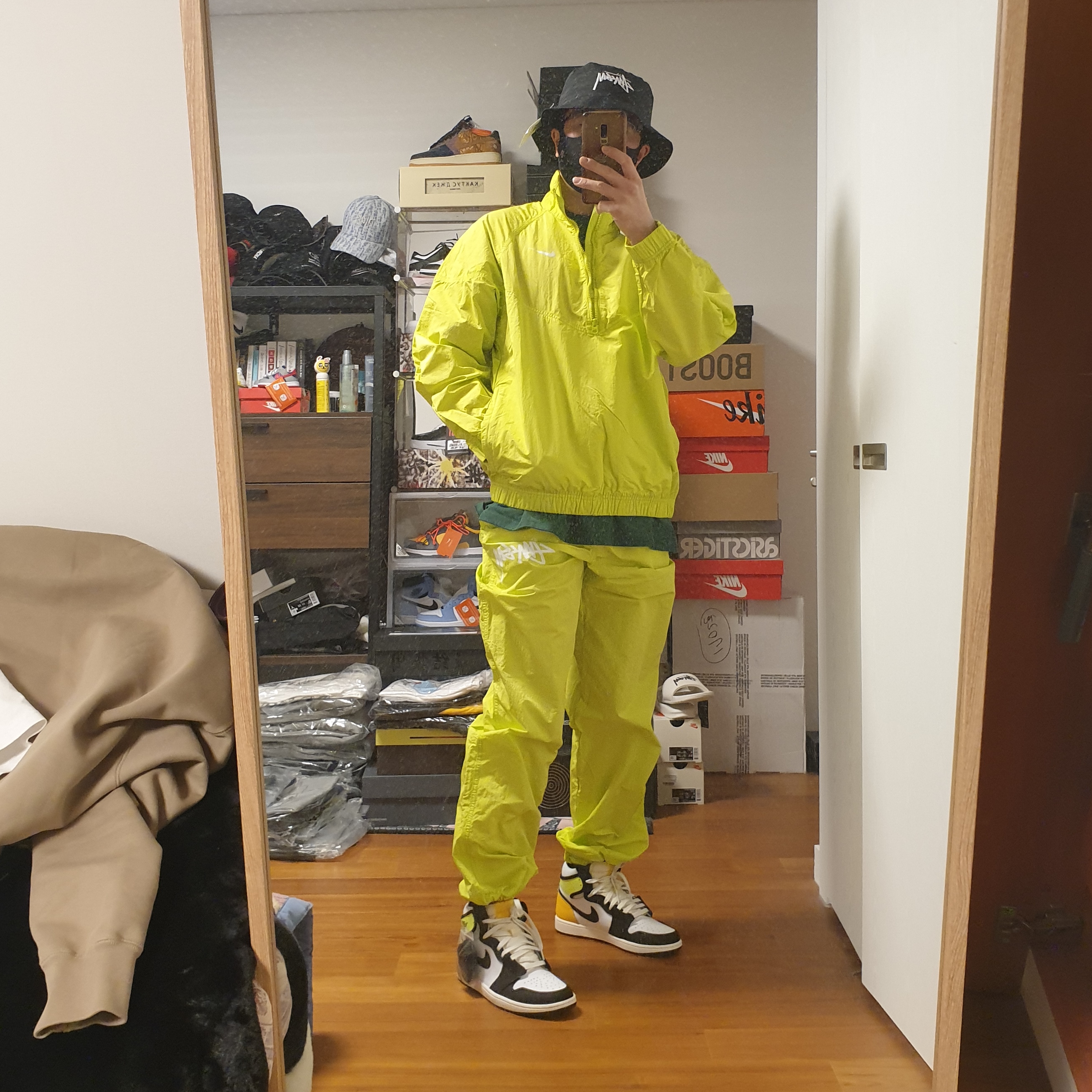 Nike x Stussy Windrunner Jacket Bright Cactus, Nike x Stussy WT T-Shirt Green - Asia 착용 스타일 - 4