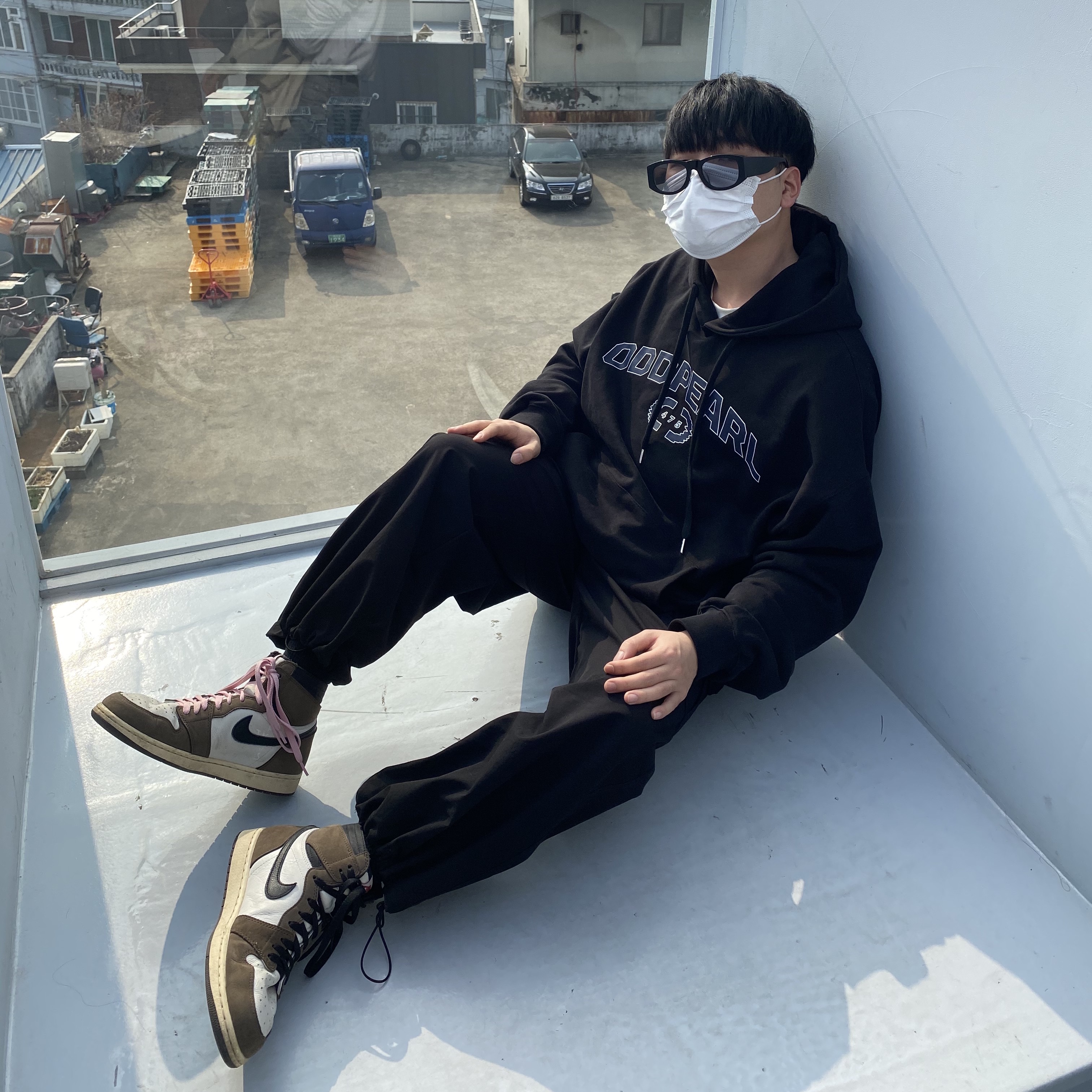 Jordan 1 x Travis Scott Retro High OG SP Mocha 착용 스타일