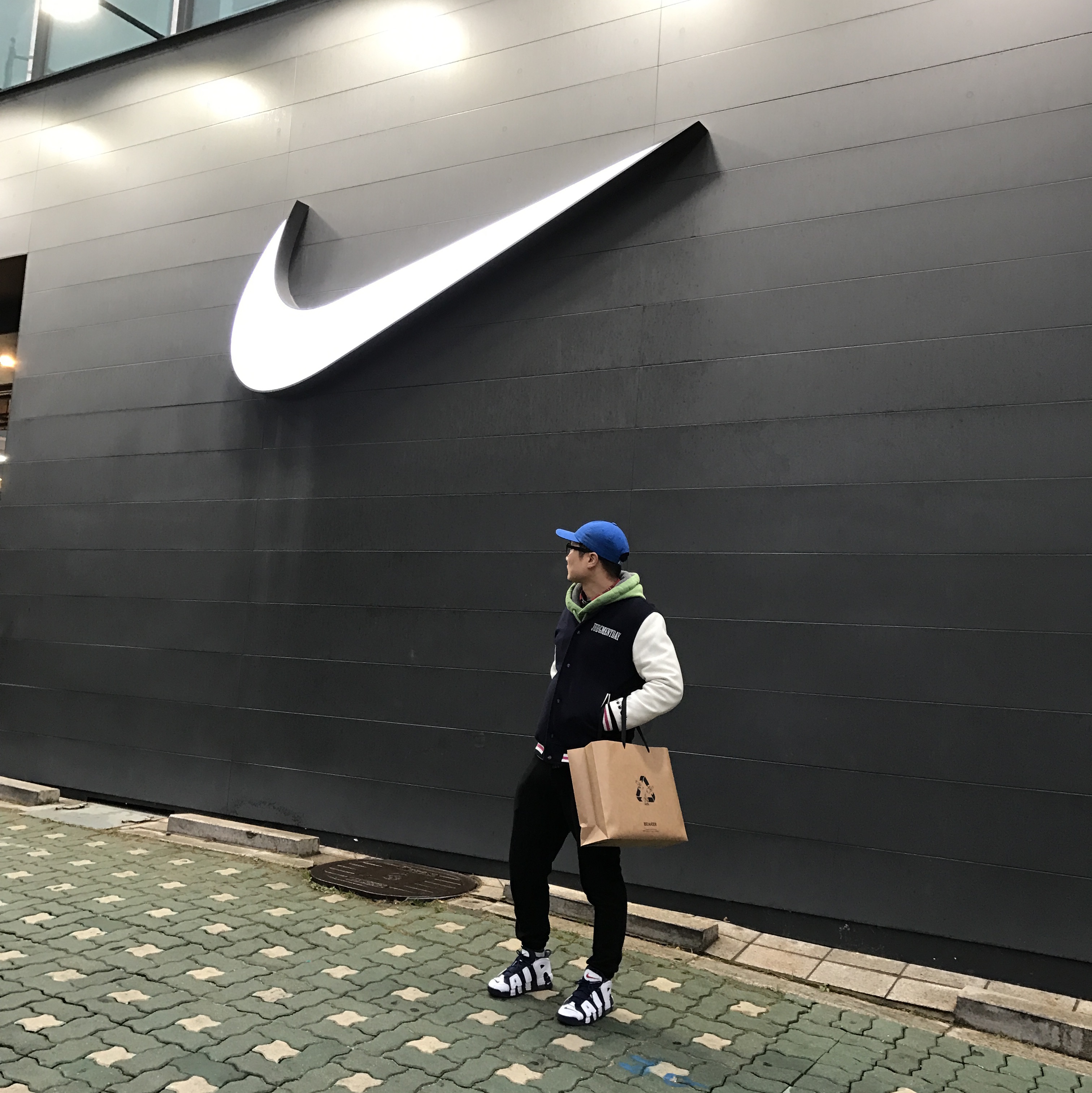 Nike Air More Uptempo Olympic 2020 착용 스타일