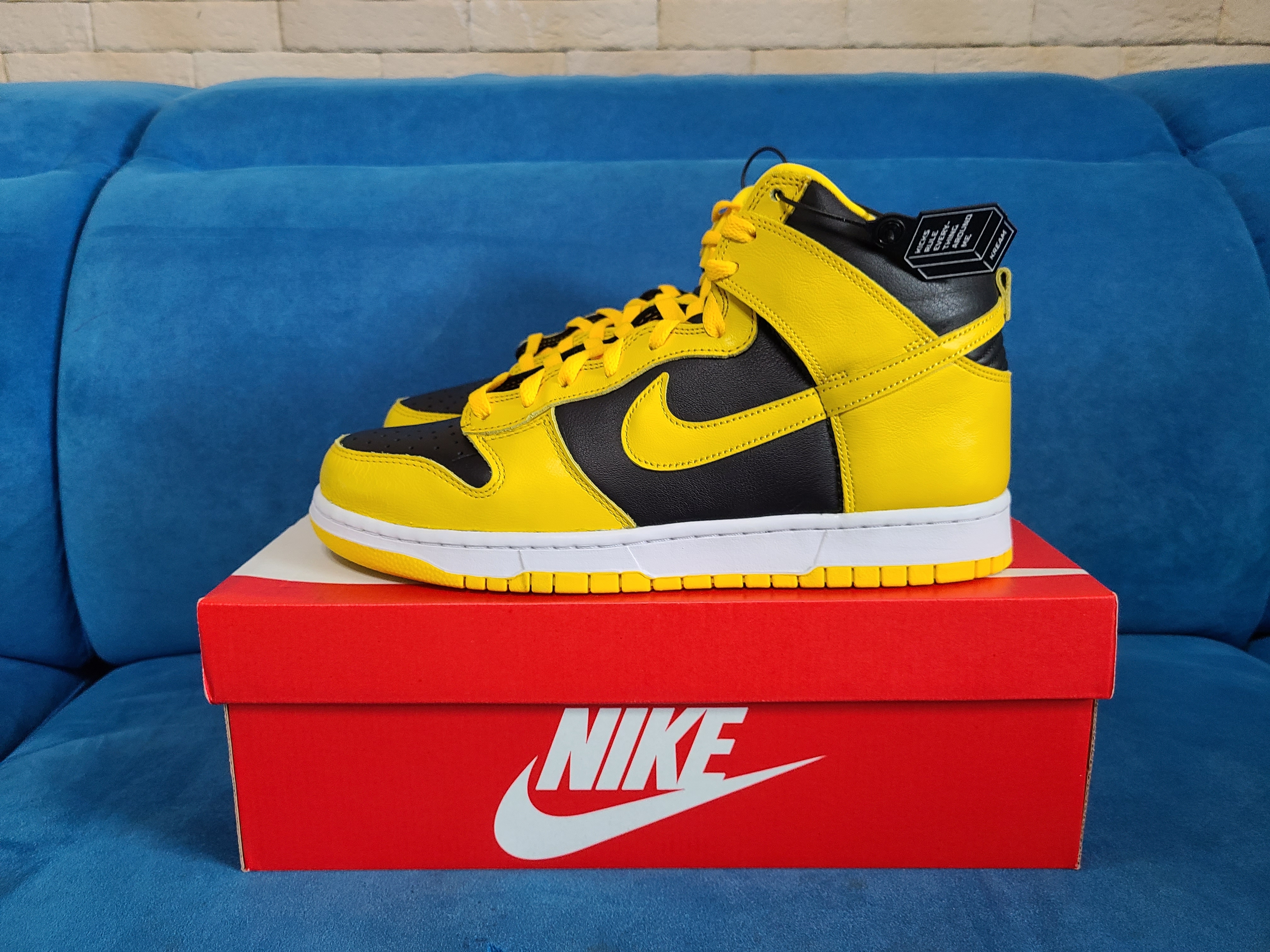 Nike Dunk High SP Varsity Maize 착용 스타일 - 1