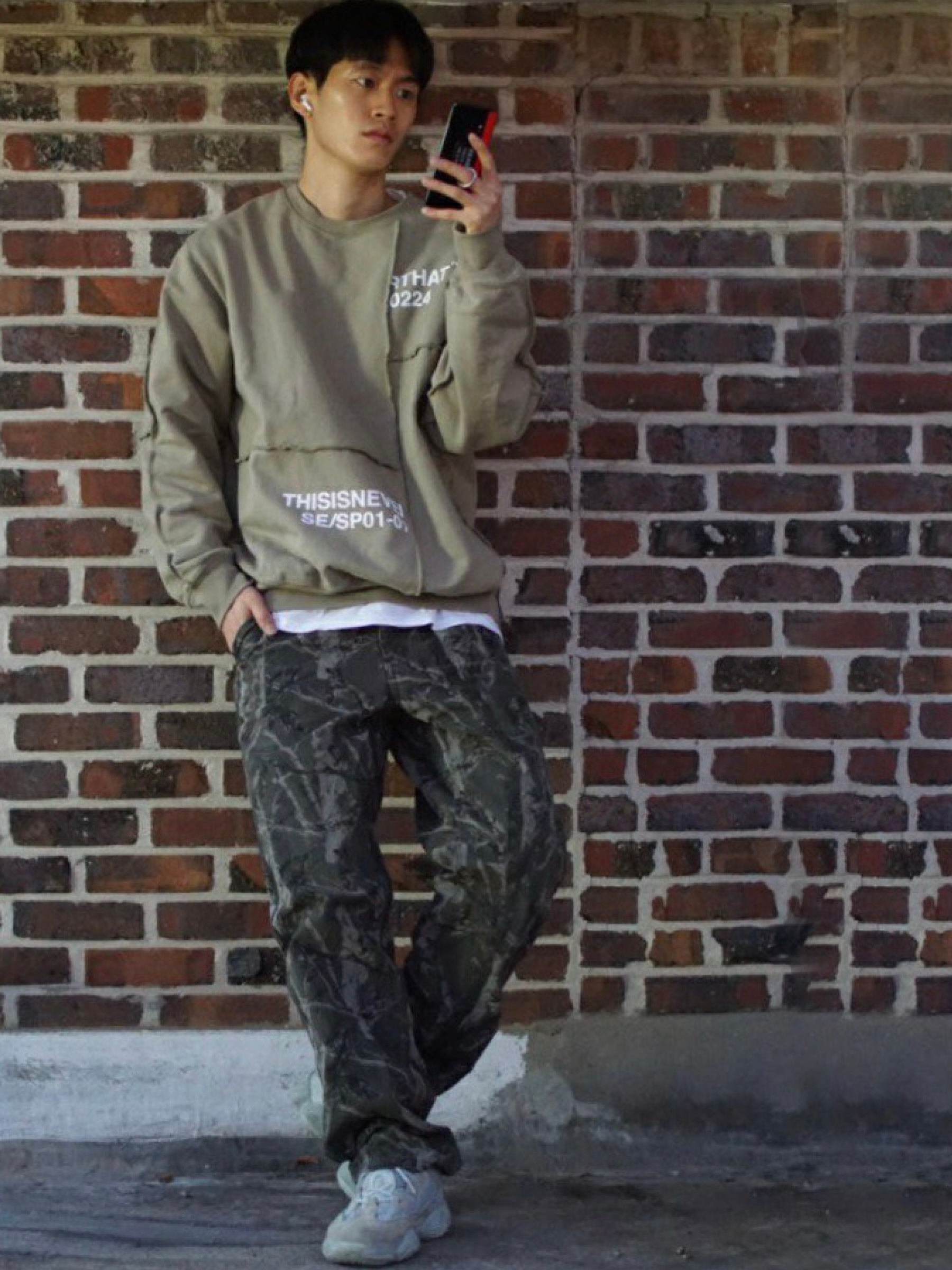 Adidas Yeezy 500 Salt 착용 스타일