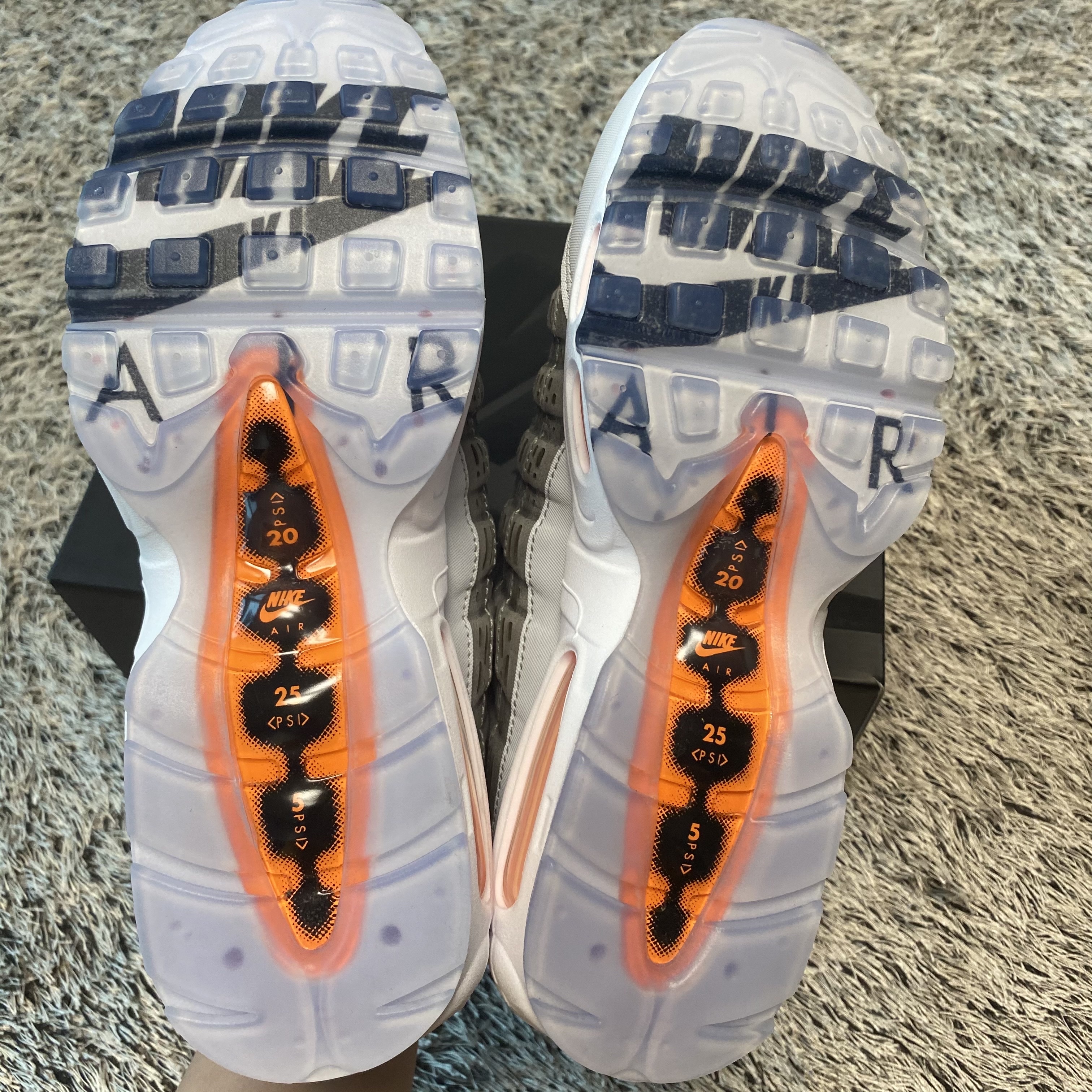 Nike x Kim Jones Air Max 95 Total Orange 착용 스타일 - 5
