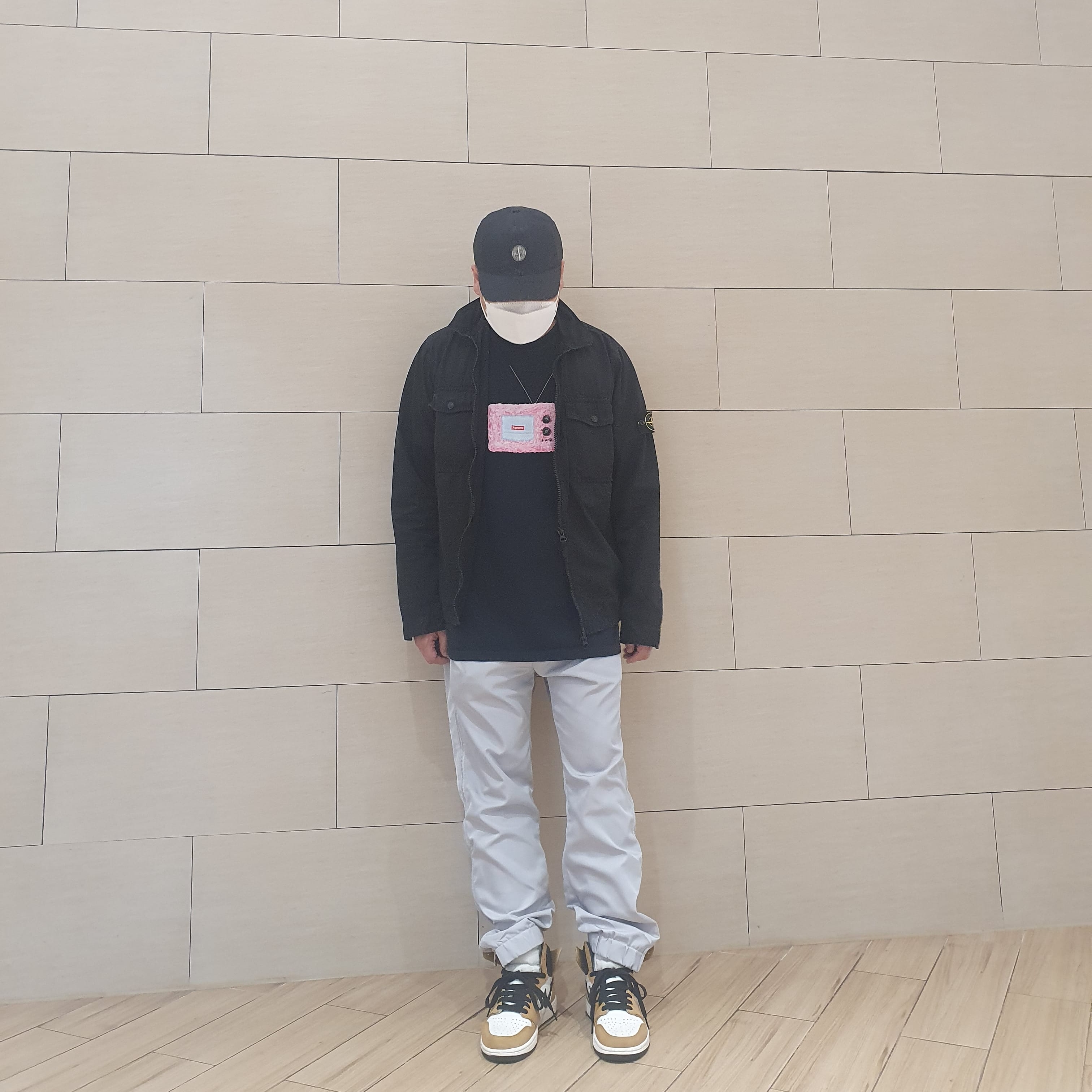 Supreme x Stone Island Painted Camo Nylon 6-Panel Black - 20FW, Jordan 1 Retro High Rookie of the Year 착용 스타일