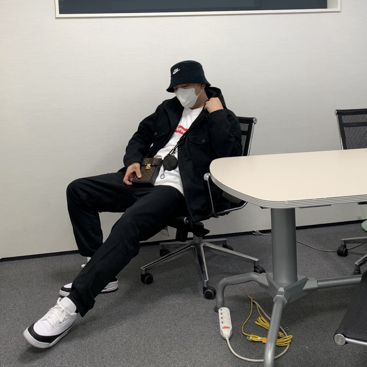 Jordan 3 x Fragment Retro SP White Black, Supreme Box Logo L/S T-Shirt White - 20FW 착용 스타일