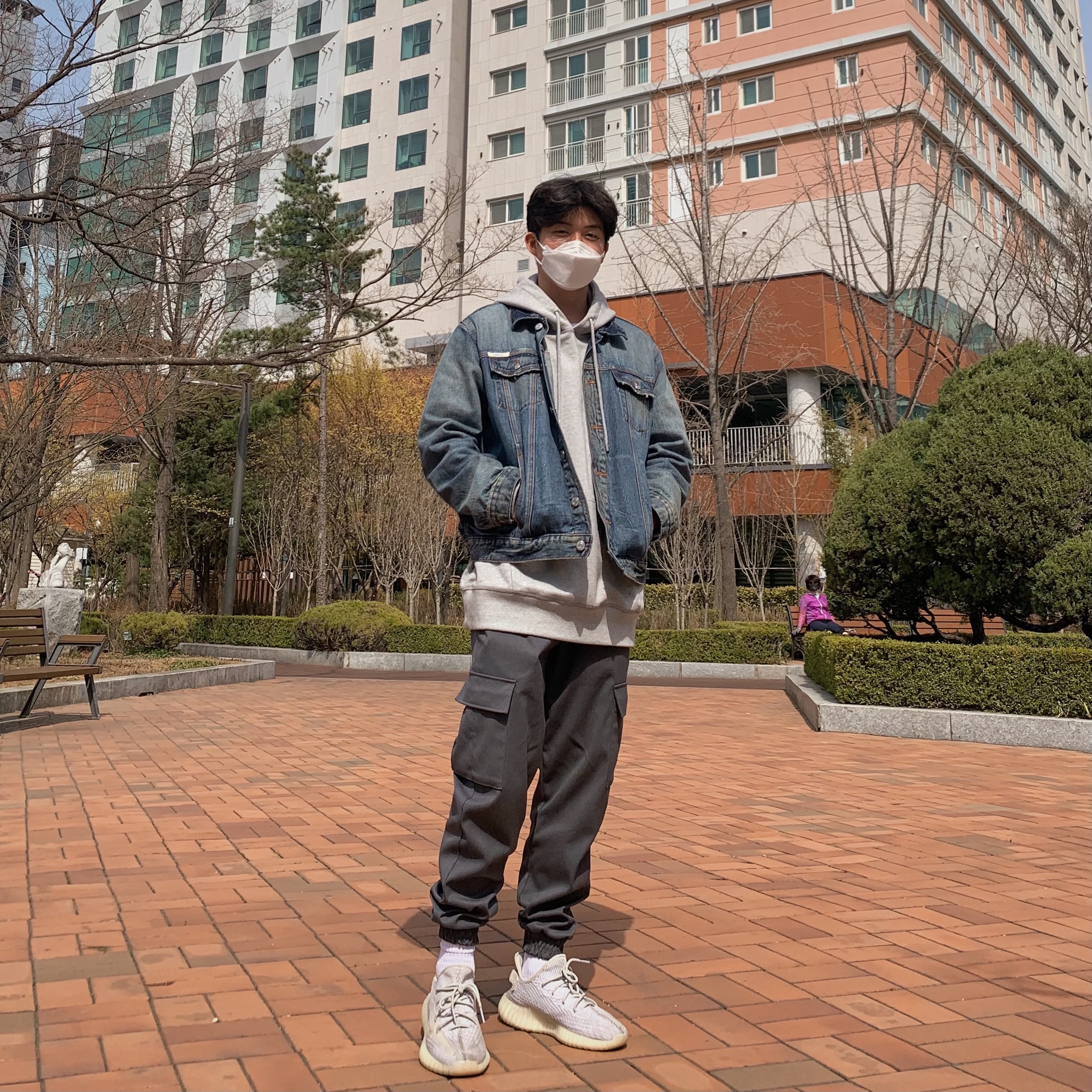 Adidas Yeezy Boost 350 V2 Static - Non-Reflective 2018 착용 스타일