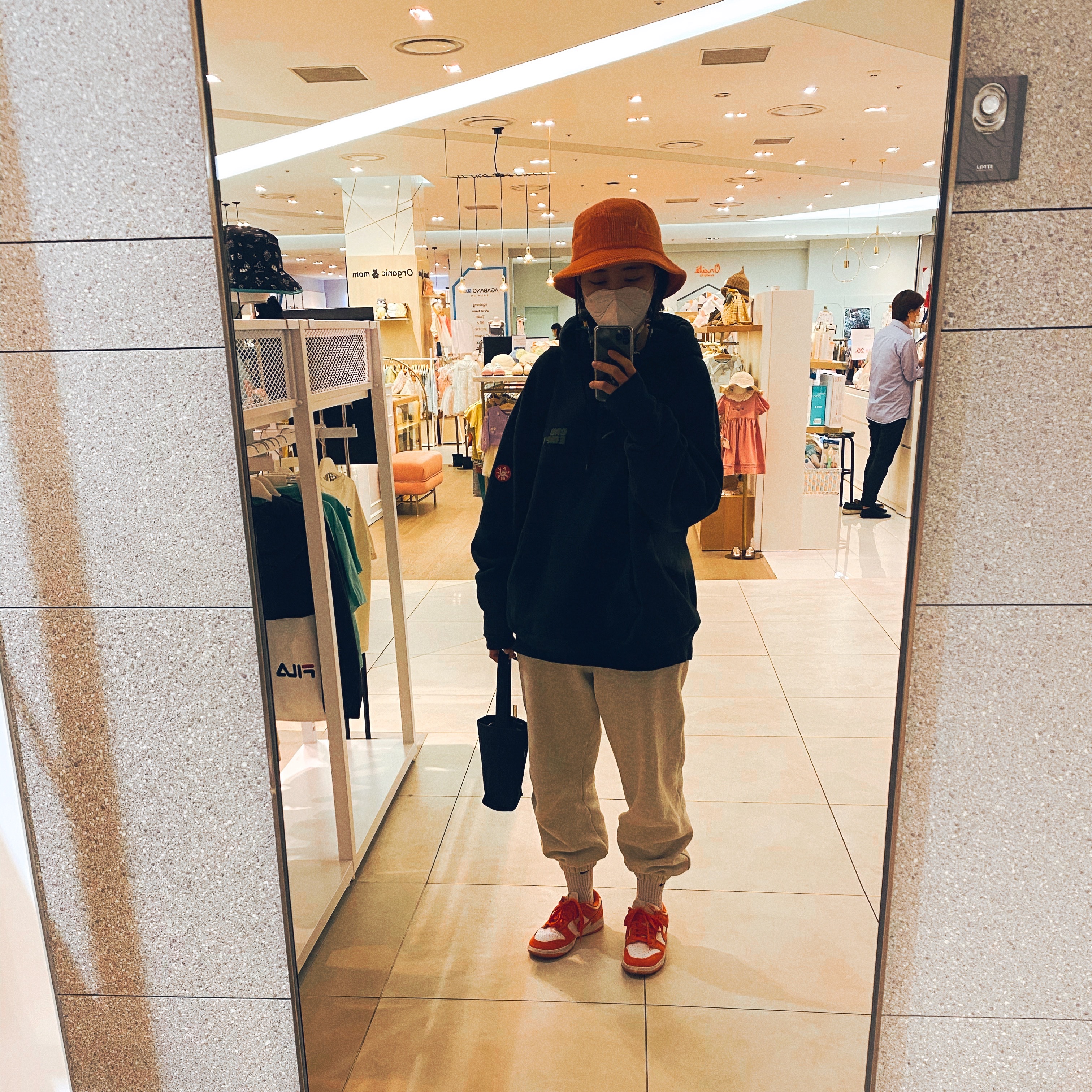 Nike Dunk Low SP Syracuse 2020, Supreme x Stone Island Corduroy Crusher Orange - 20FW 착용 스타일
