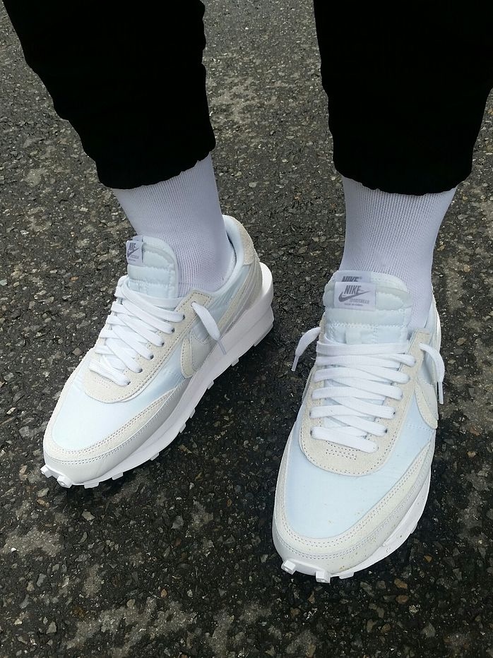 Nike x Sacai LDWaffle White Nylon 착용 스타일 - 3