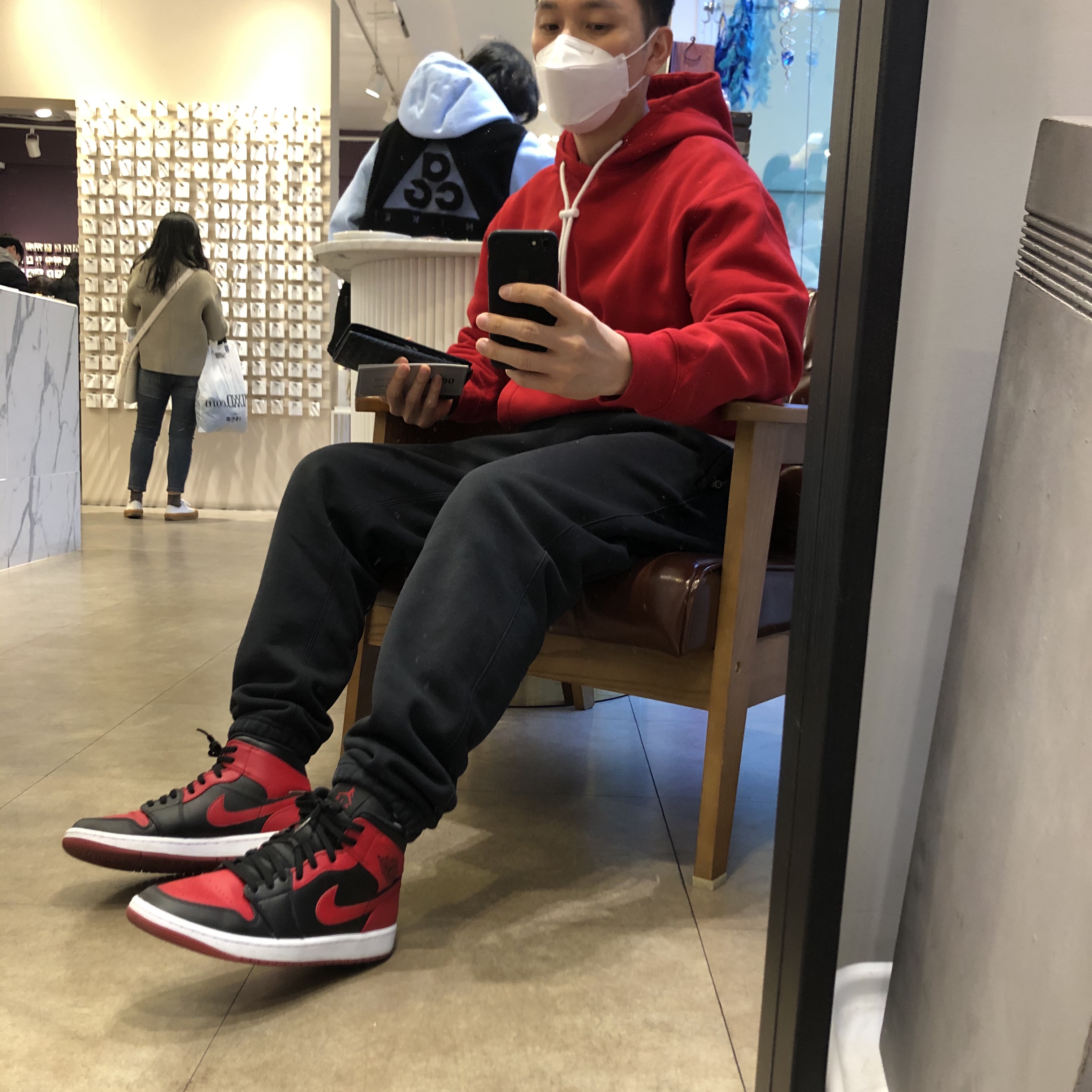 Nike M NRG Sweatpants Black, Nike M NRG Hoodie Red 착용 스타일