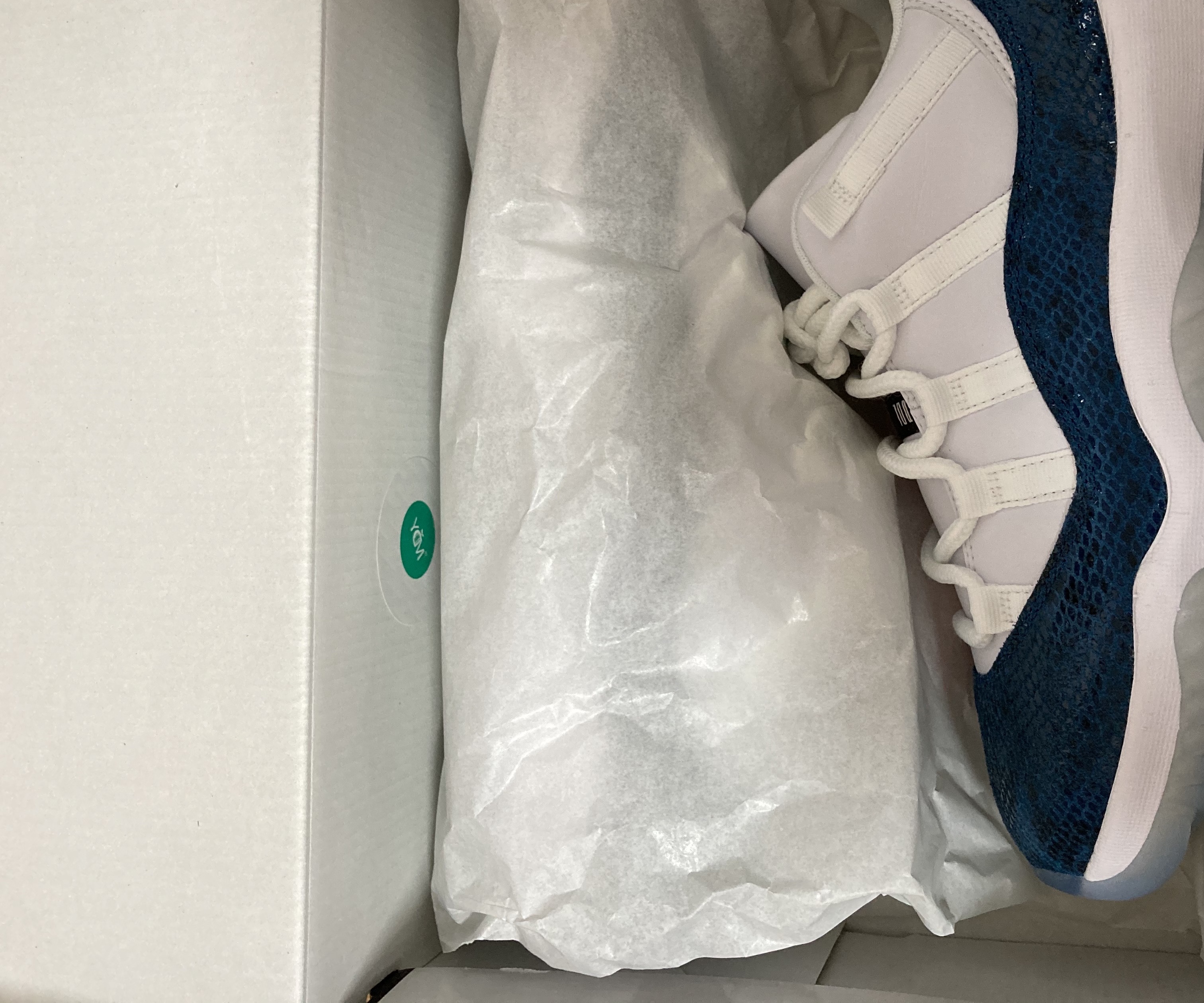 Jordan 11 Retro Low Navy Snakeskin 2019 착용 스타일 - 2