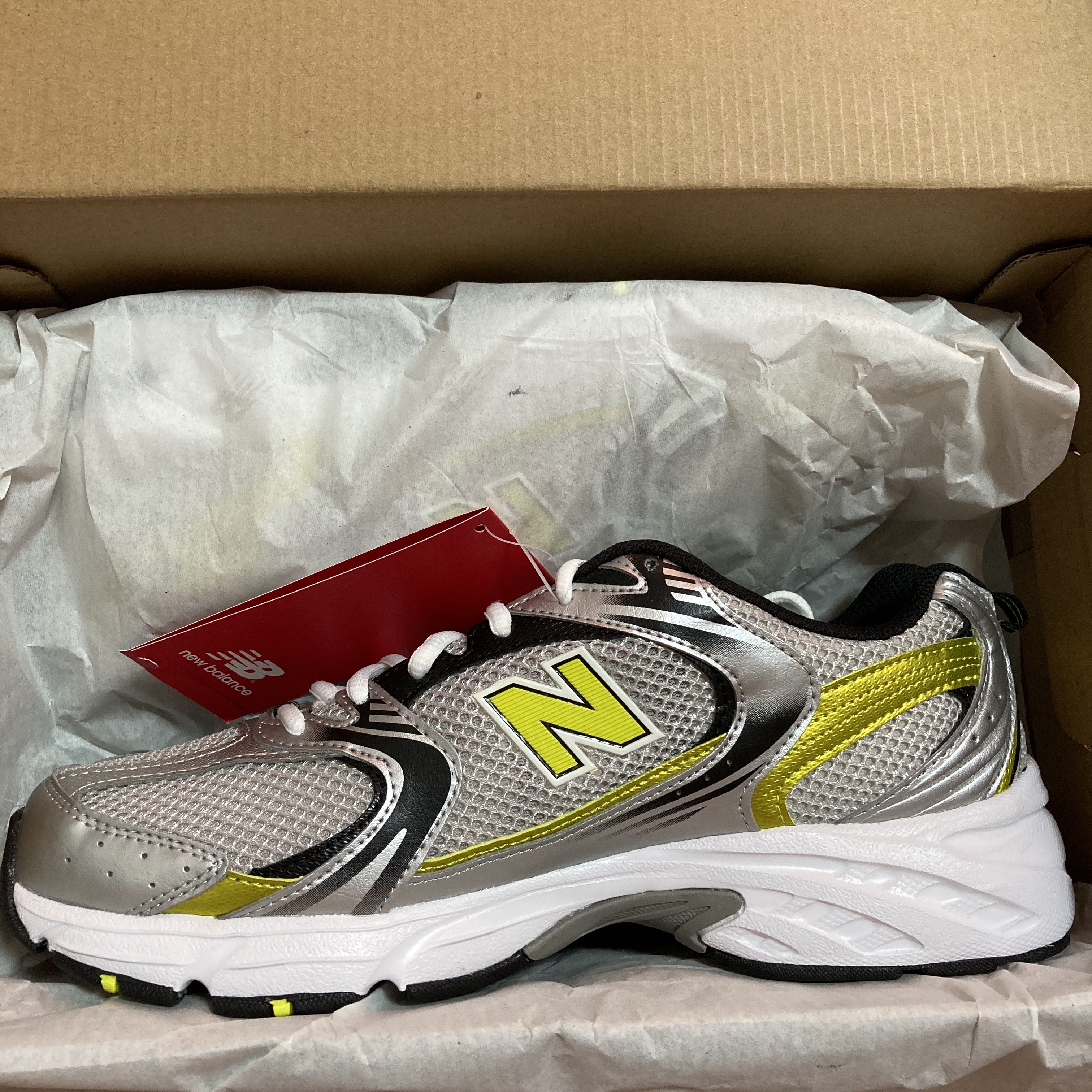 New Balance 530 Silver 착용 스타일 - 2