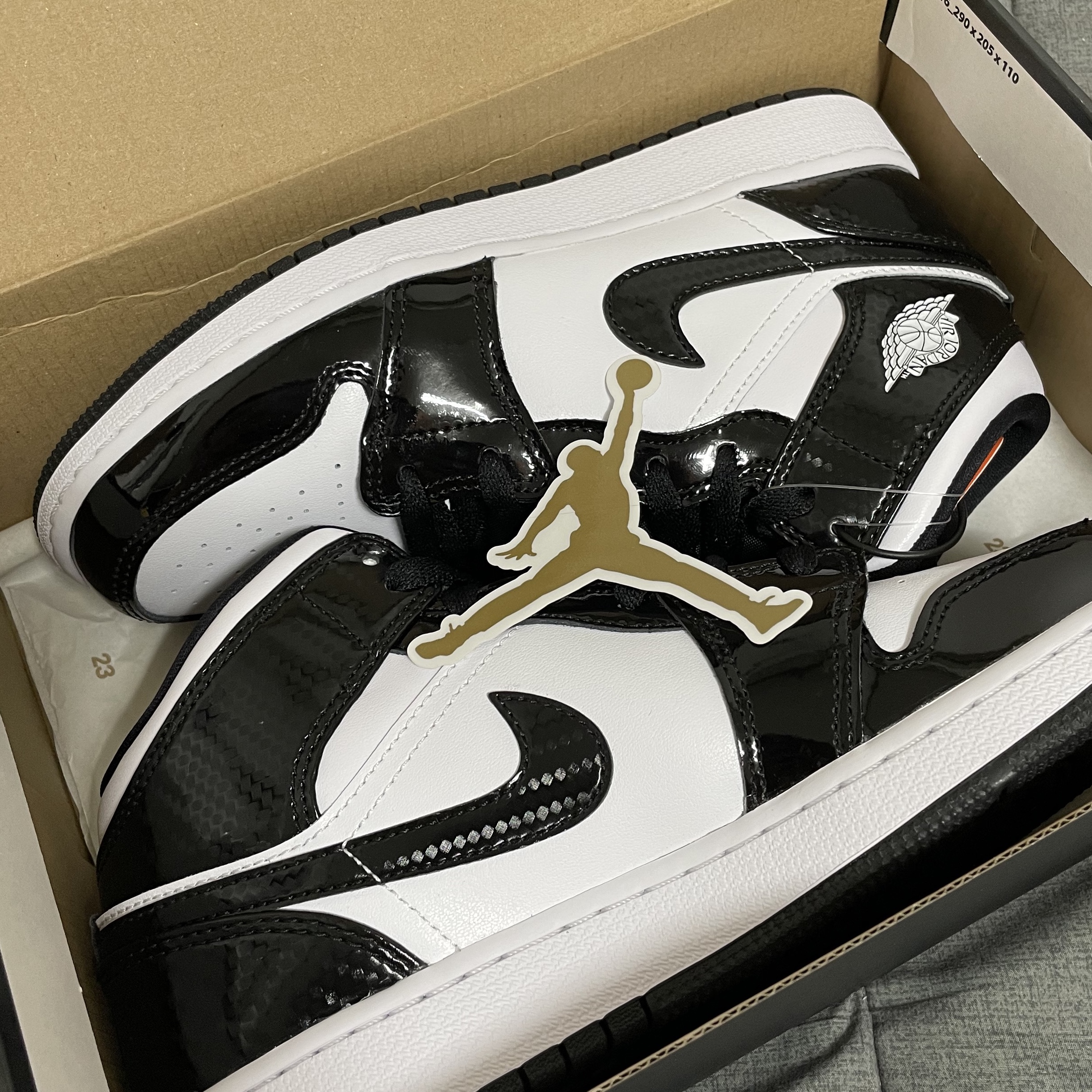 Jordan 1 Mid SE ASW Black 착용 스타일
