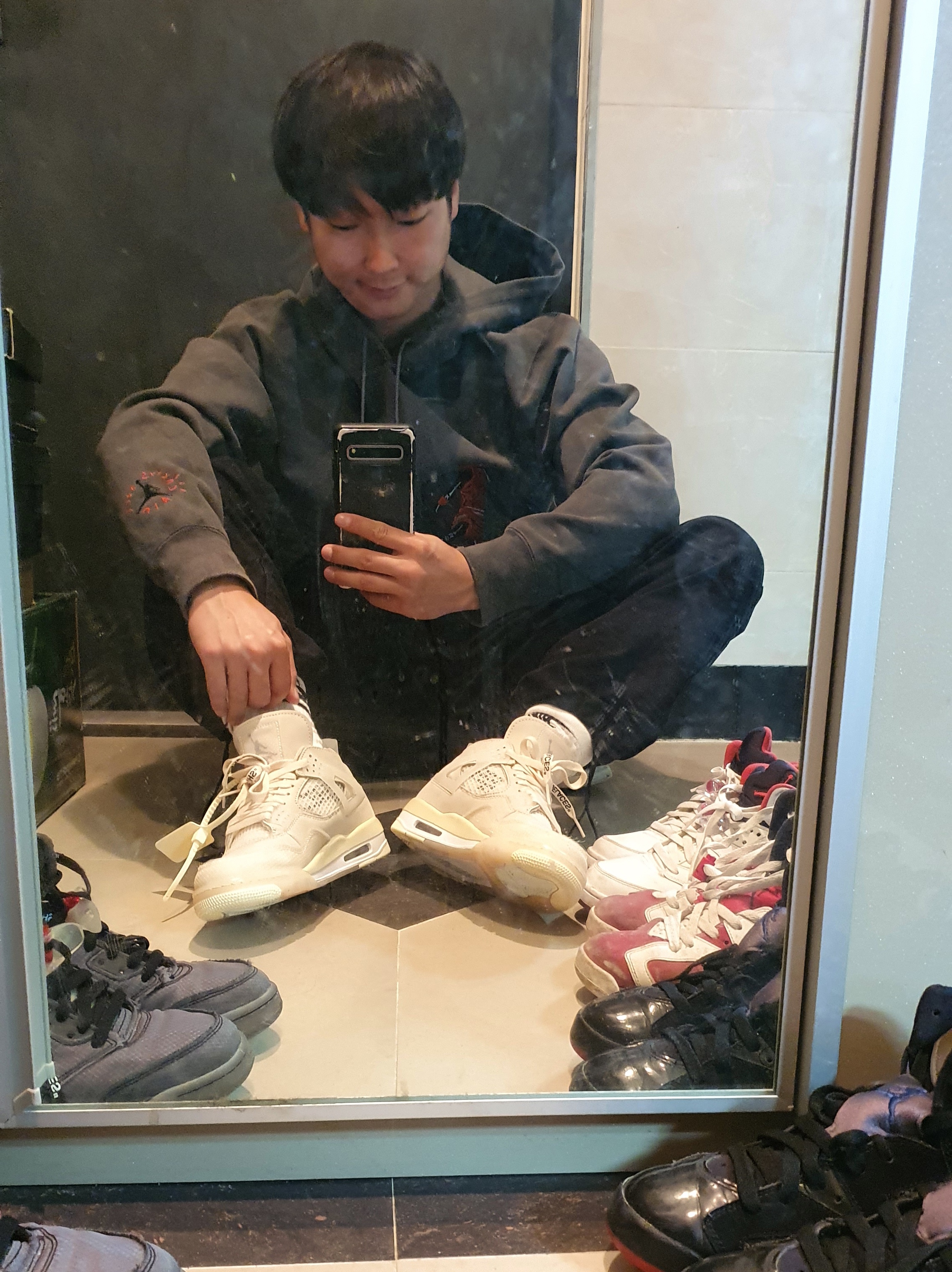 Jordan 5 x Off-White Retro SP Black Muslin, (GS) Jordan 6 Retro Carmine 2014 착용 스타일 - 1