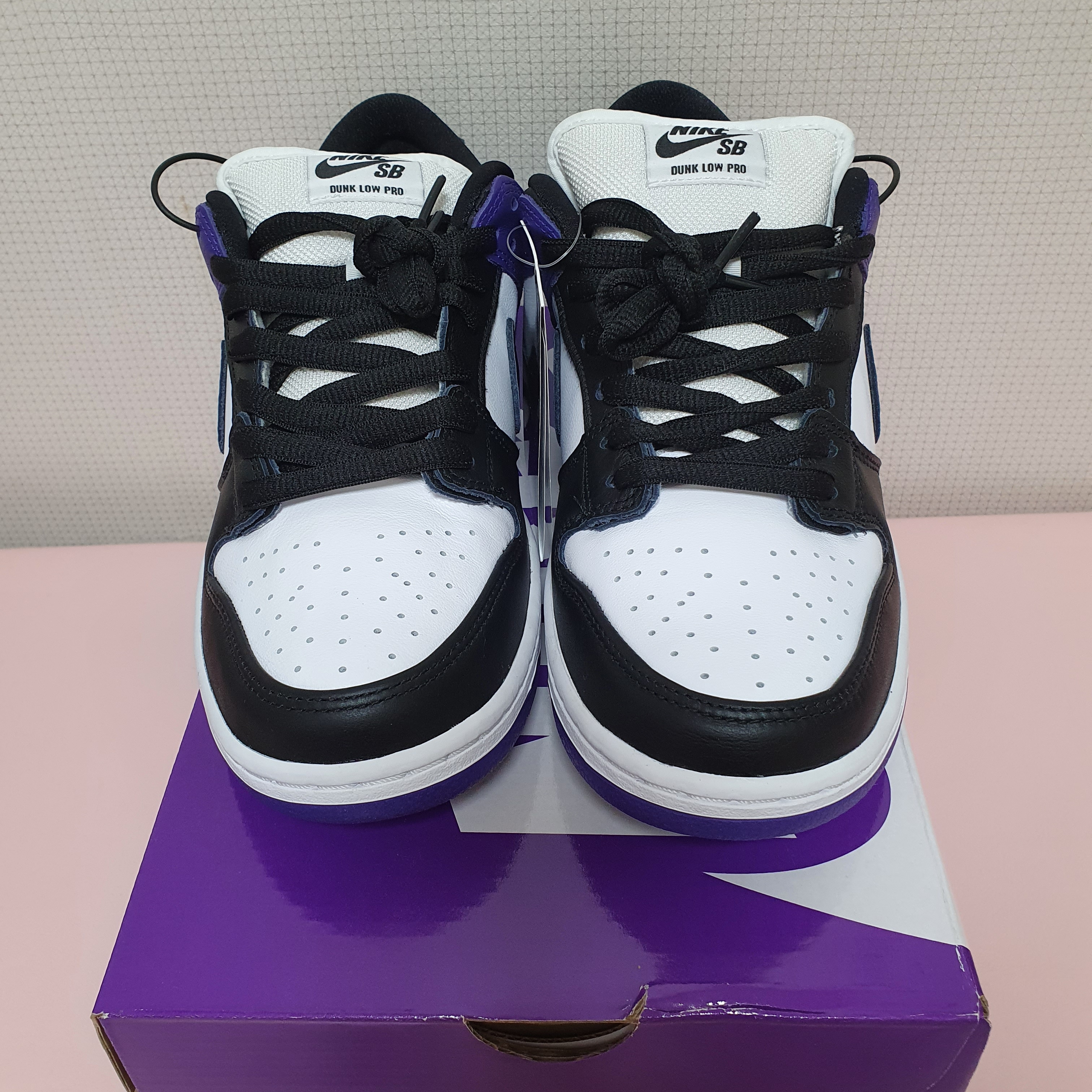 Nike SB Dunk Low Pro Court Purple 착용 스타일 - 3