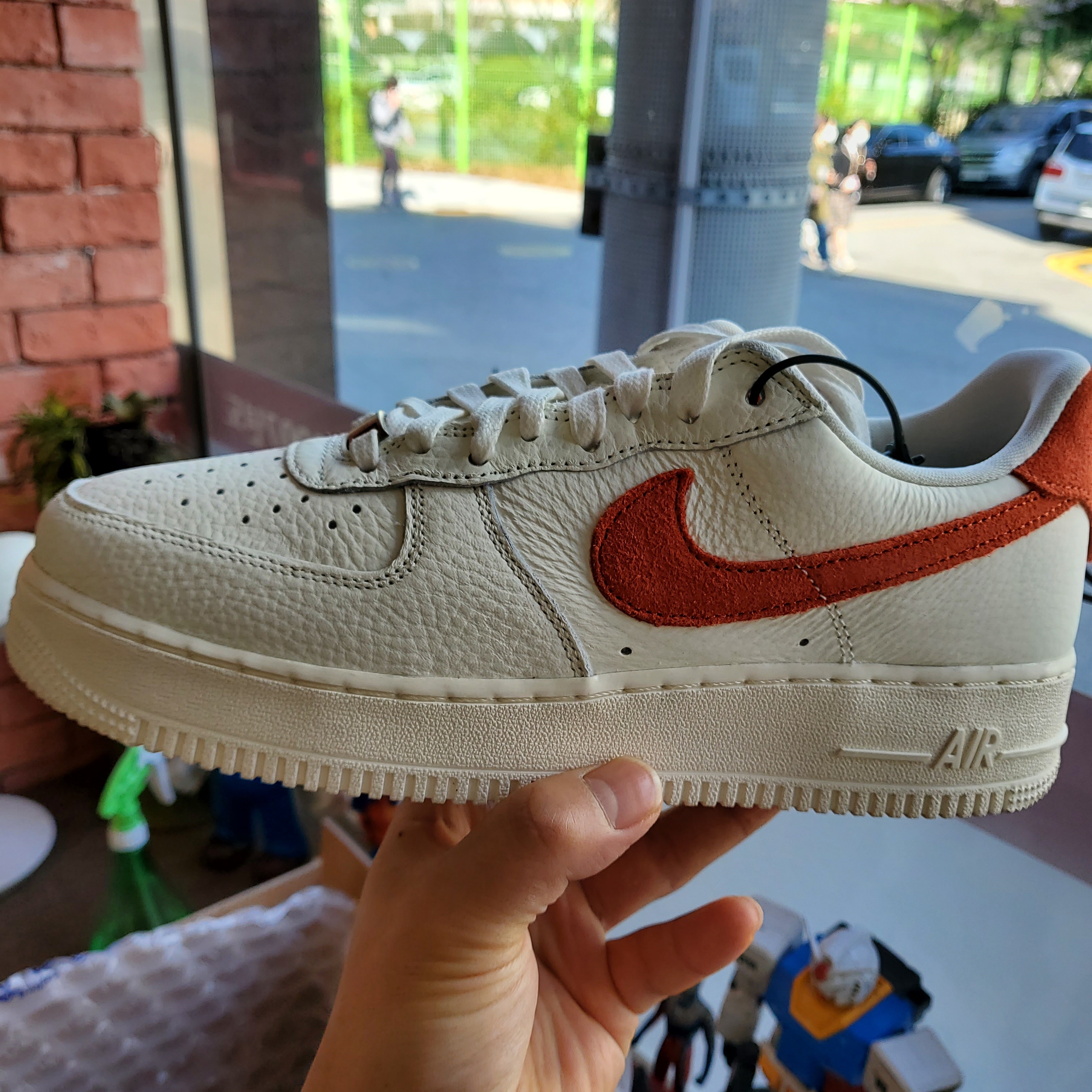 Nike Air Force 1 '07 Craft Mantra Orange 착용 스타일
