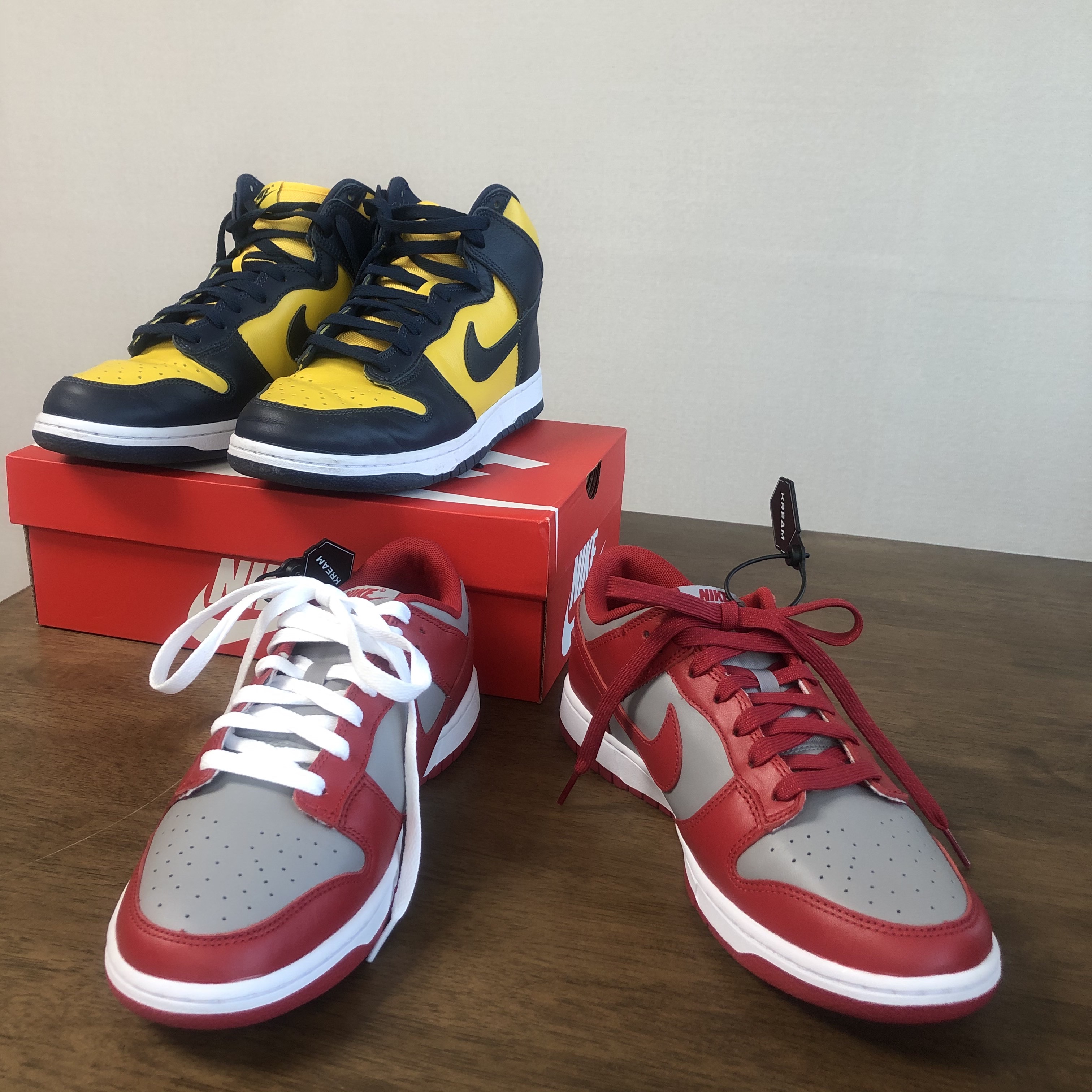 Nike Dunk Low Retro Medium Grey, Nike Dunk High SP Maize & Blue 착용 스타일 - 1
