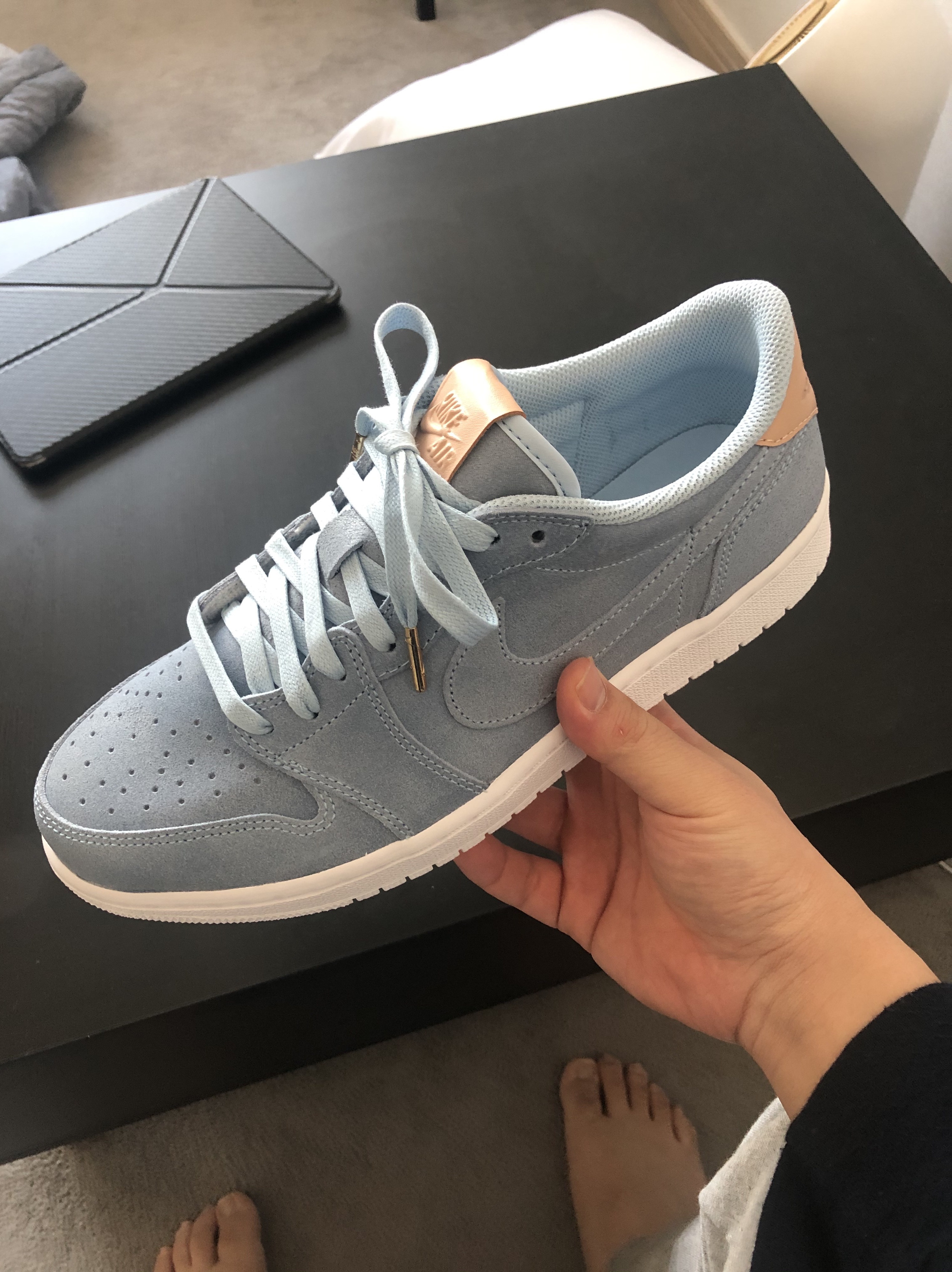 Jordan 1 Retro Low OG Ice Blue 착용 스타일 - 1