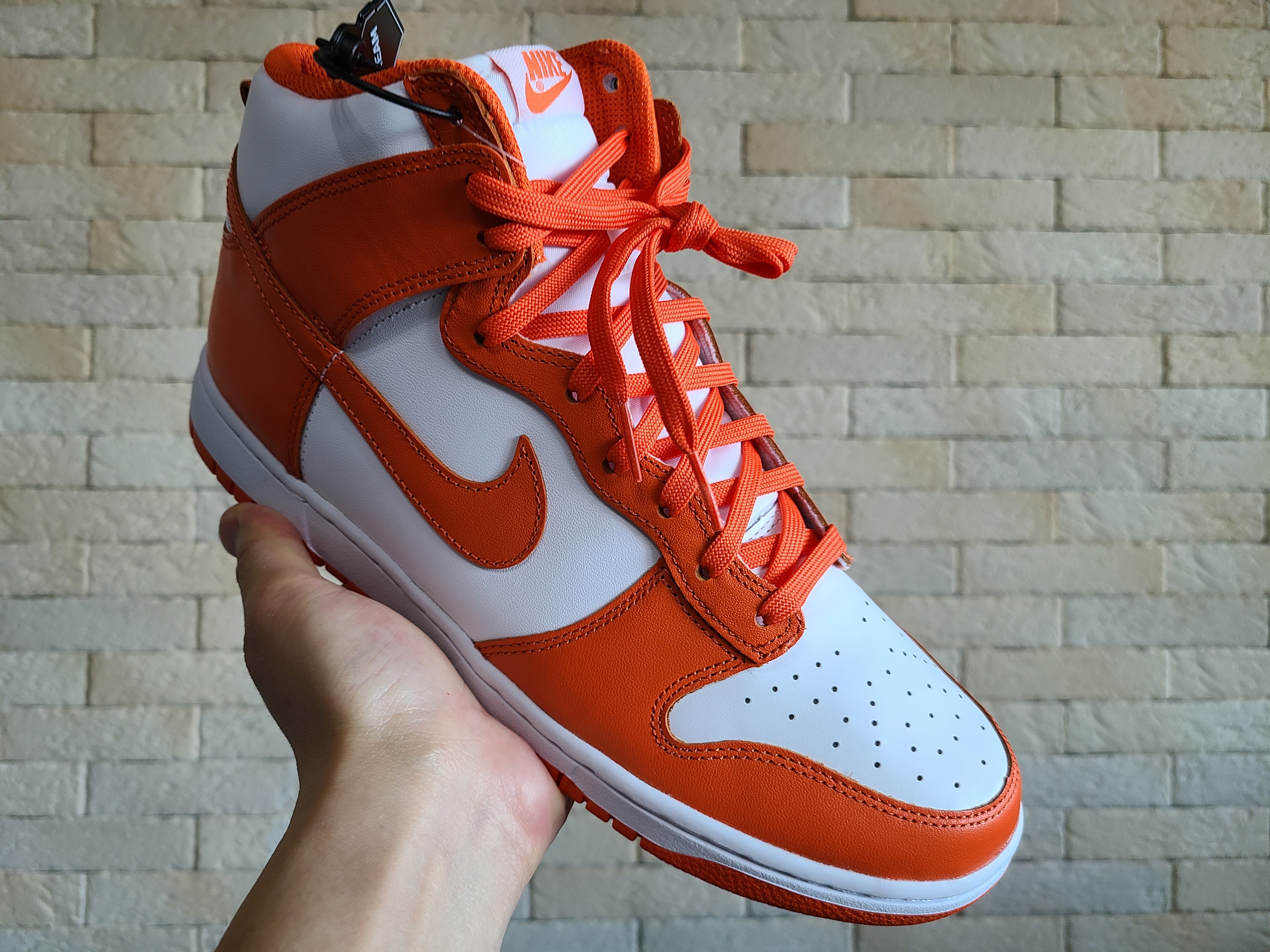 Nike Dunk High Retro Orange Blaze 착용 스타일 - 3