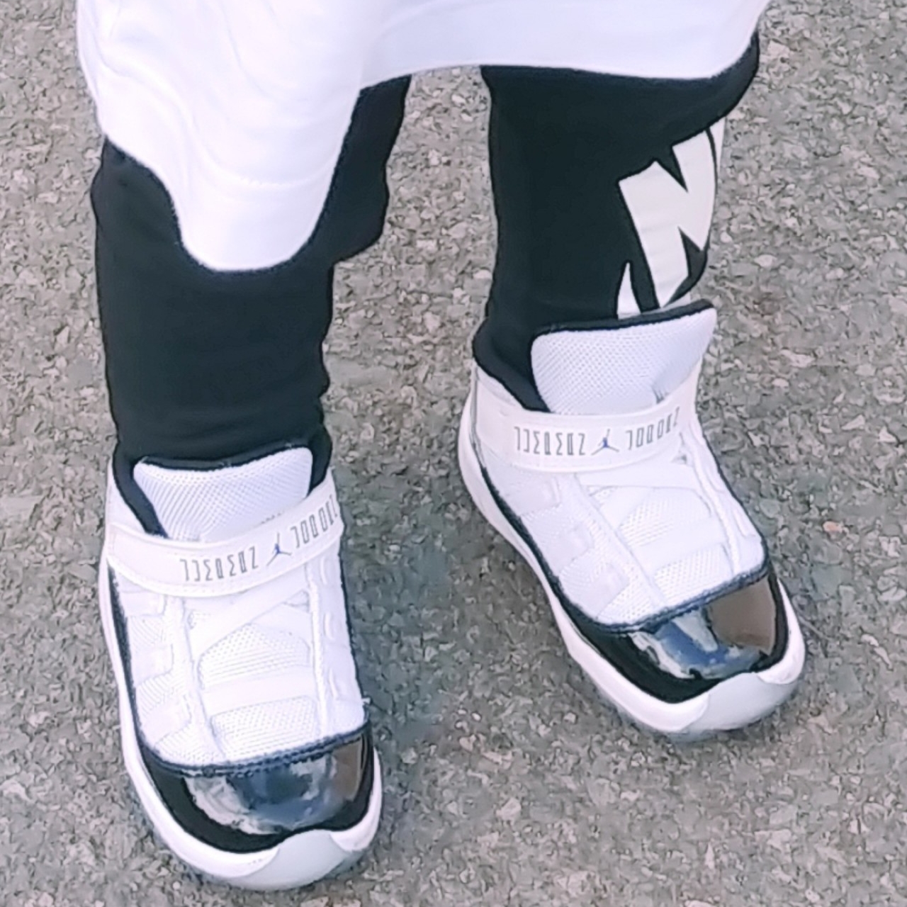 (TD) Jordan 11 Retro Concord 2018 착용 스타일 - 3