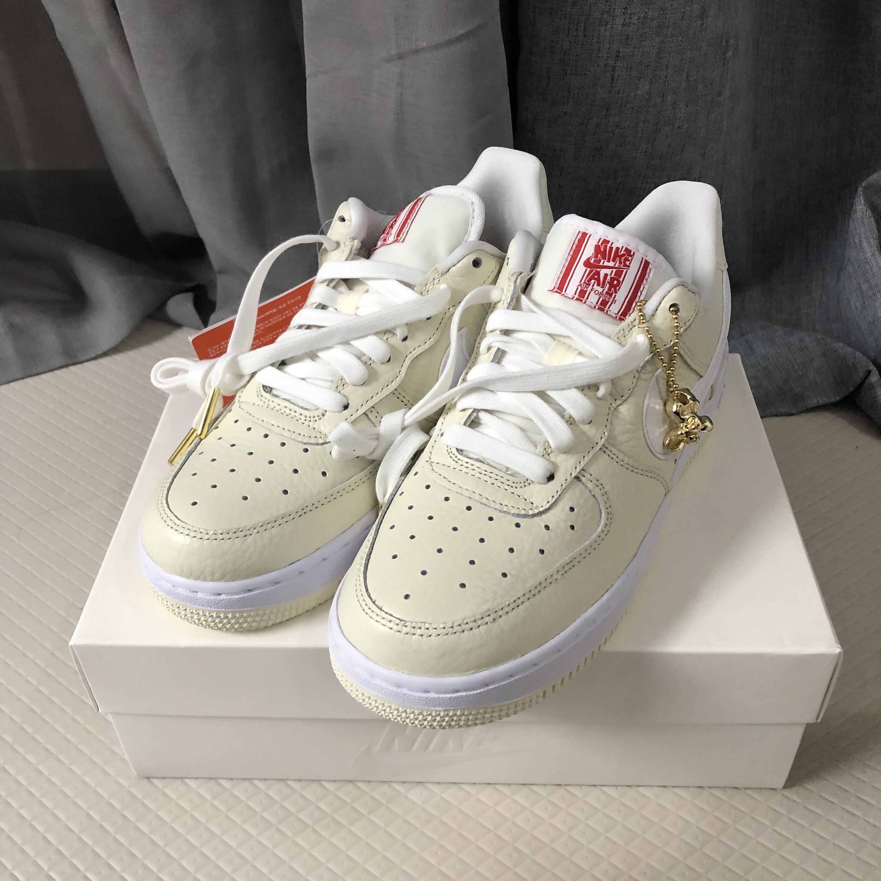 Nike Air Force 1 '07 PRM Popcorn 착용 스타일 - 1