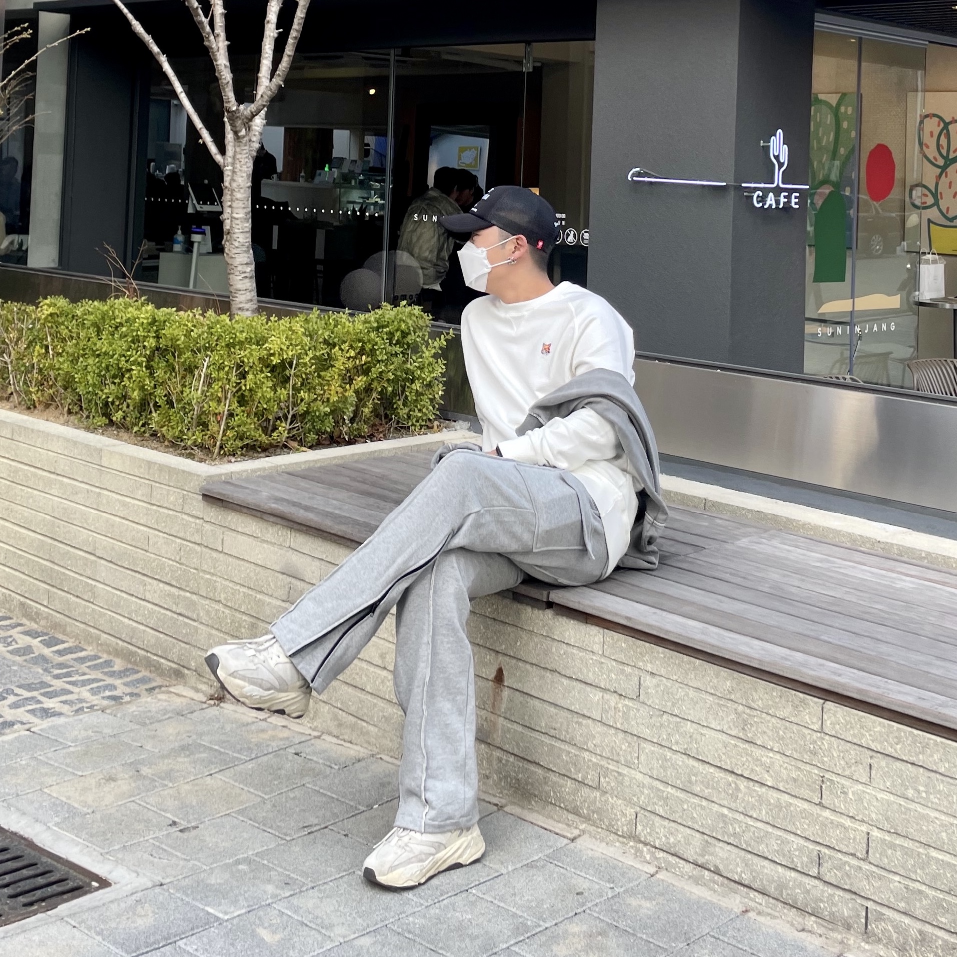 Adidas Yeezy Boost 700 Analog 2019 착용 스타일