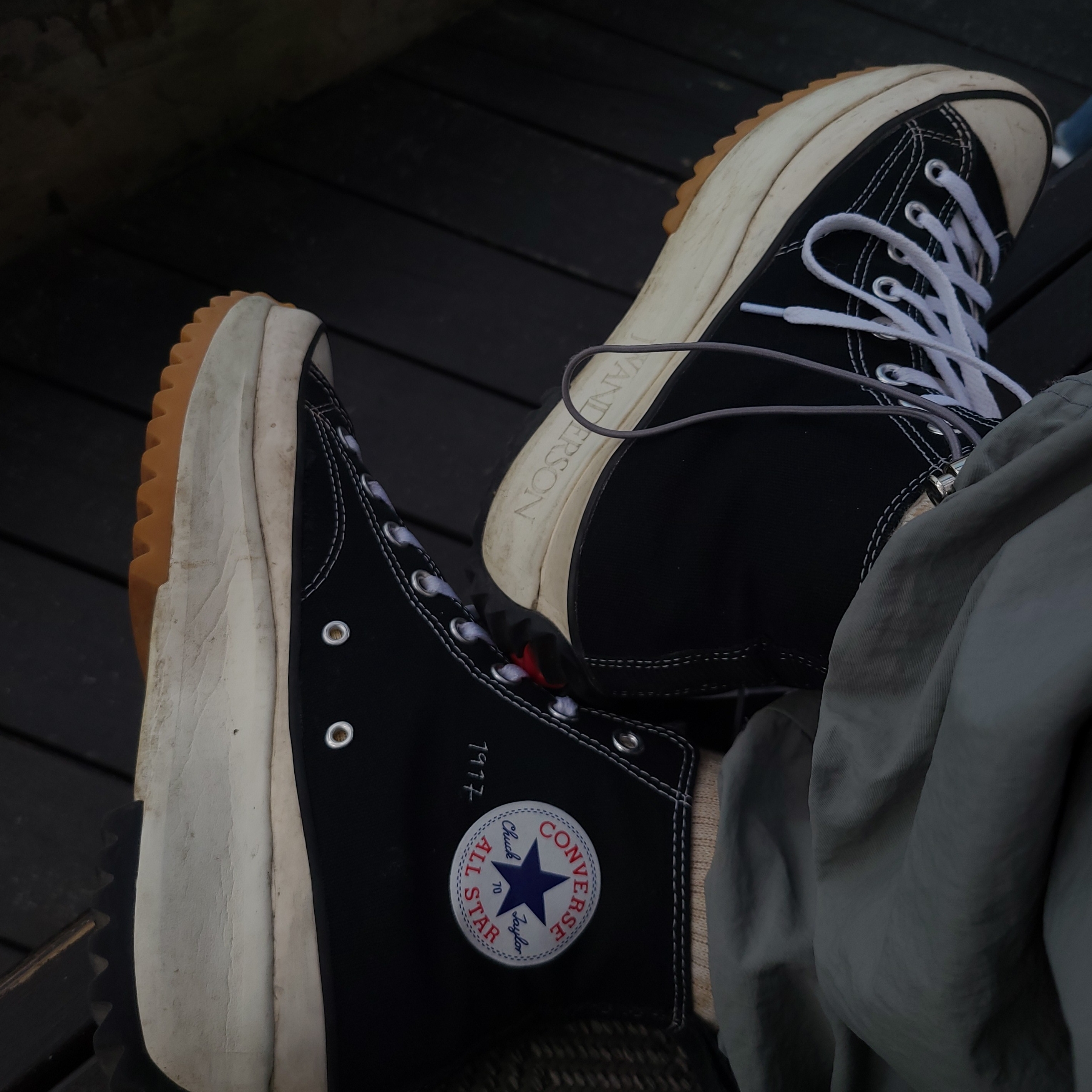 Converse x JW Anderson Run Star Hike Hi Black 착용 스타일