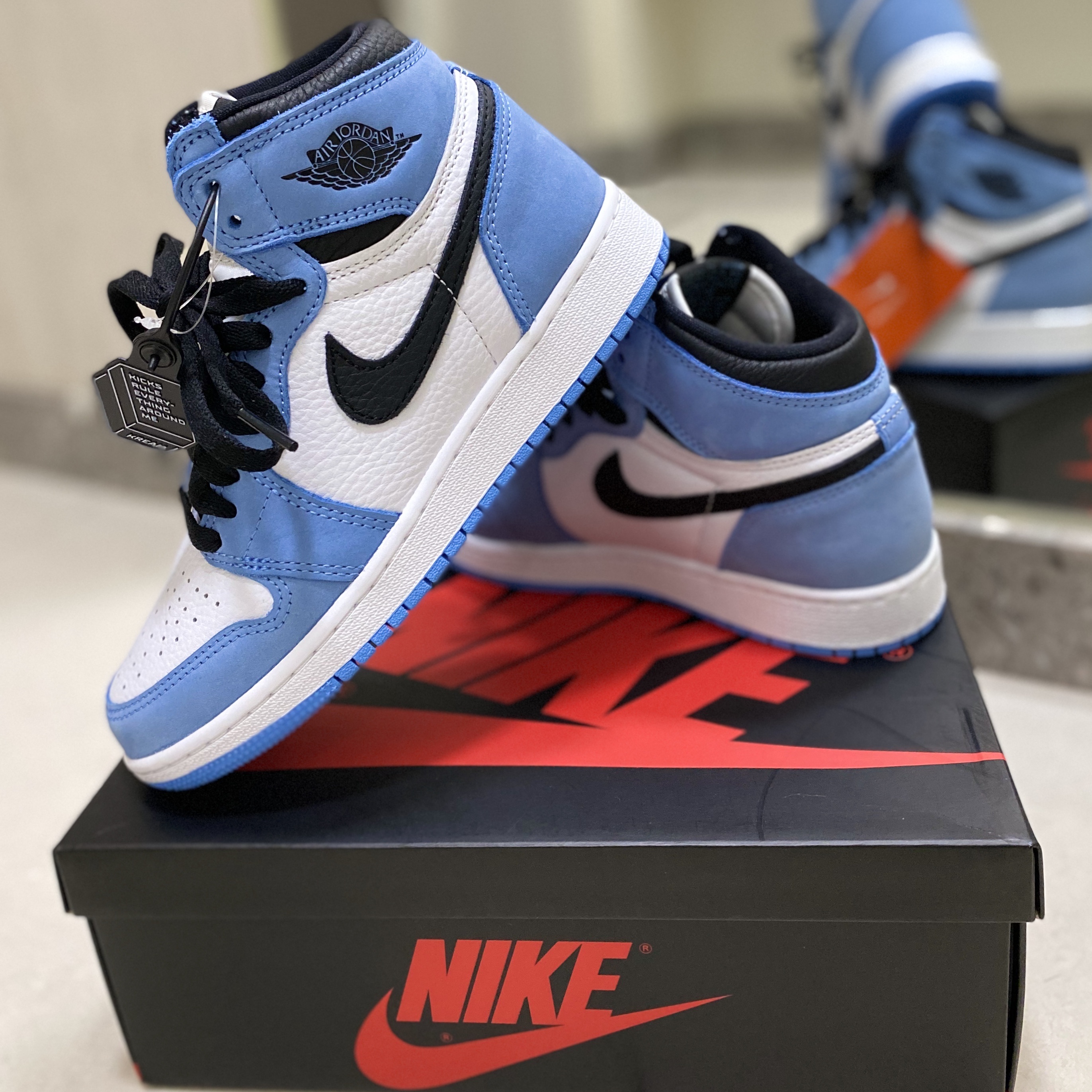 (GS) Jordan 1 Retro High OG University Blue 착용 스타일