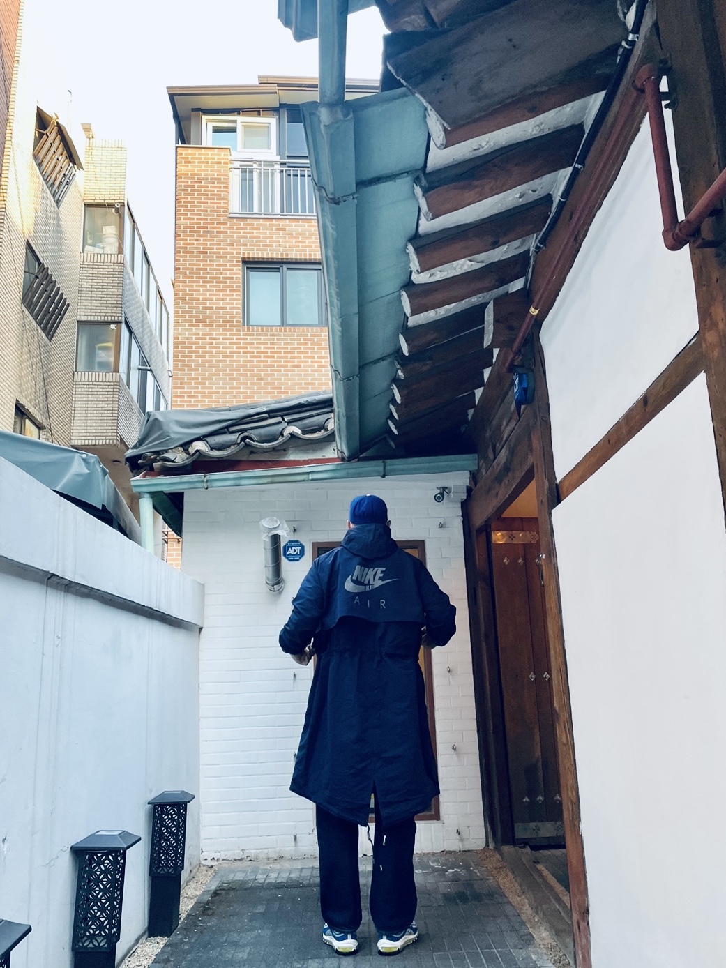 Nike x Kim Jones Reversible Parka Navy - Asia, Nike Air Max 97 OG Royal Neon 착용 스타일