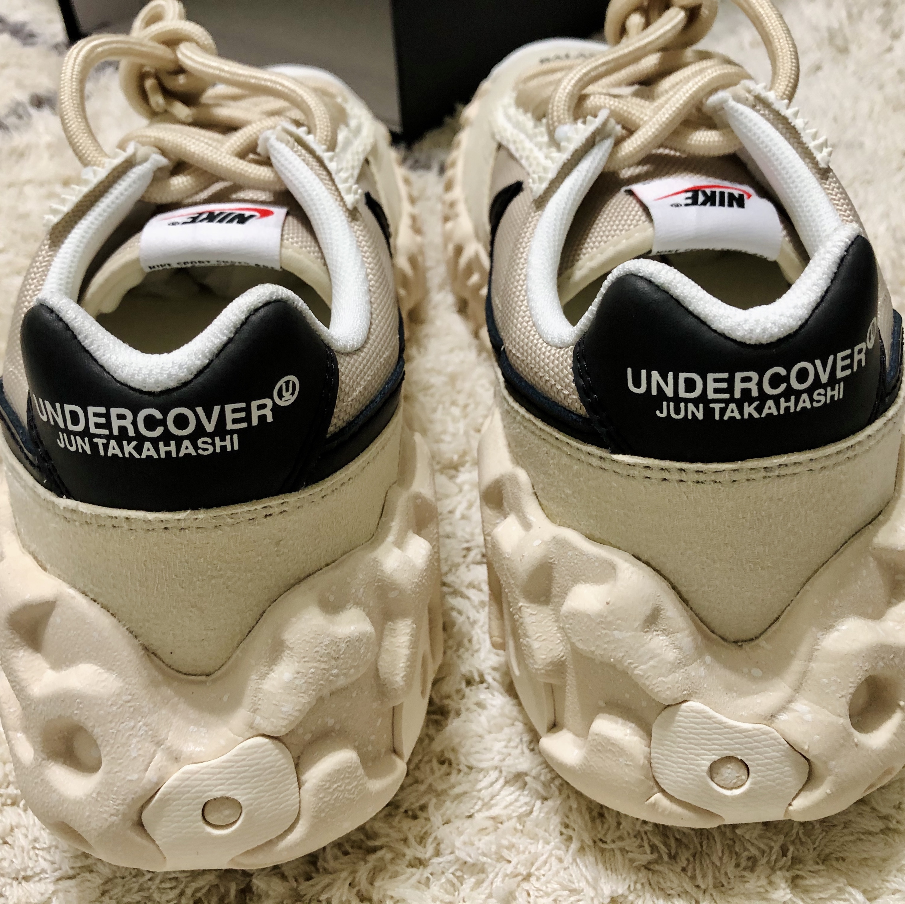 Nike x Undercover Overbreak SP Overcast 착용 스타일 - 3