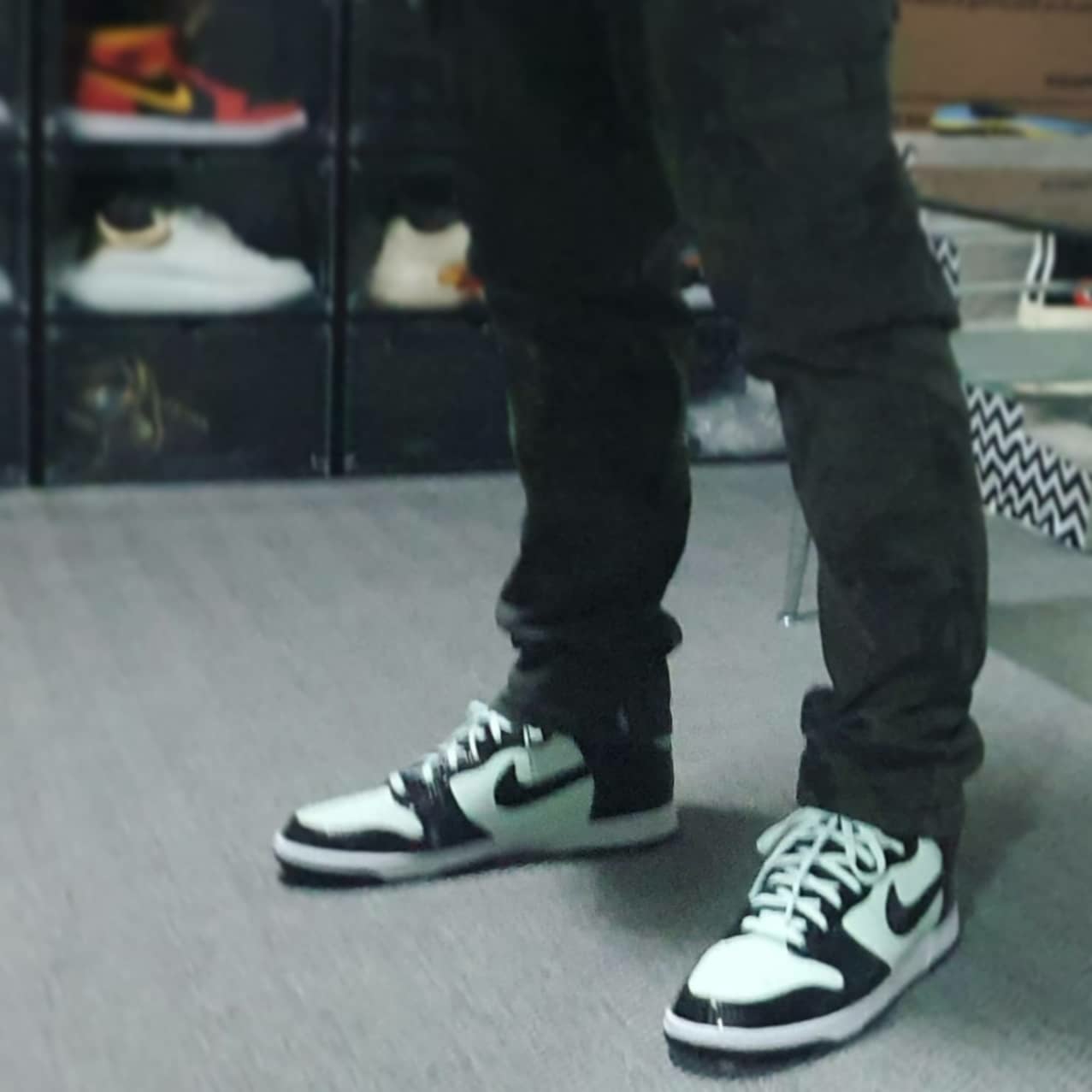Nike Dunk High Barely Green 착용 스타일