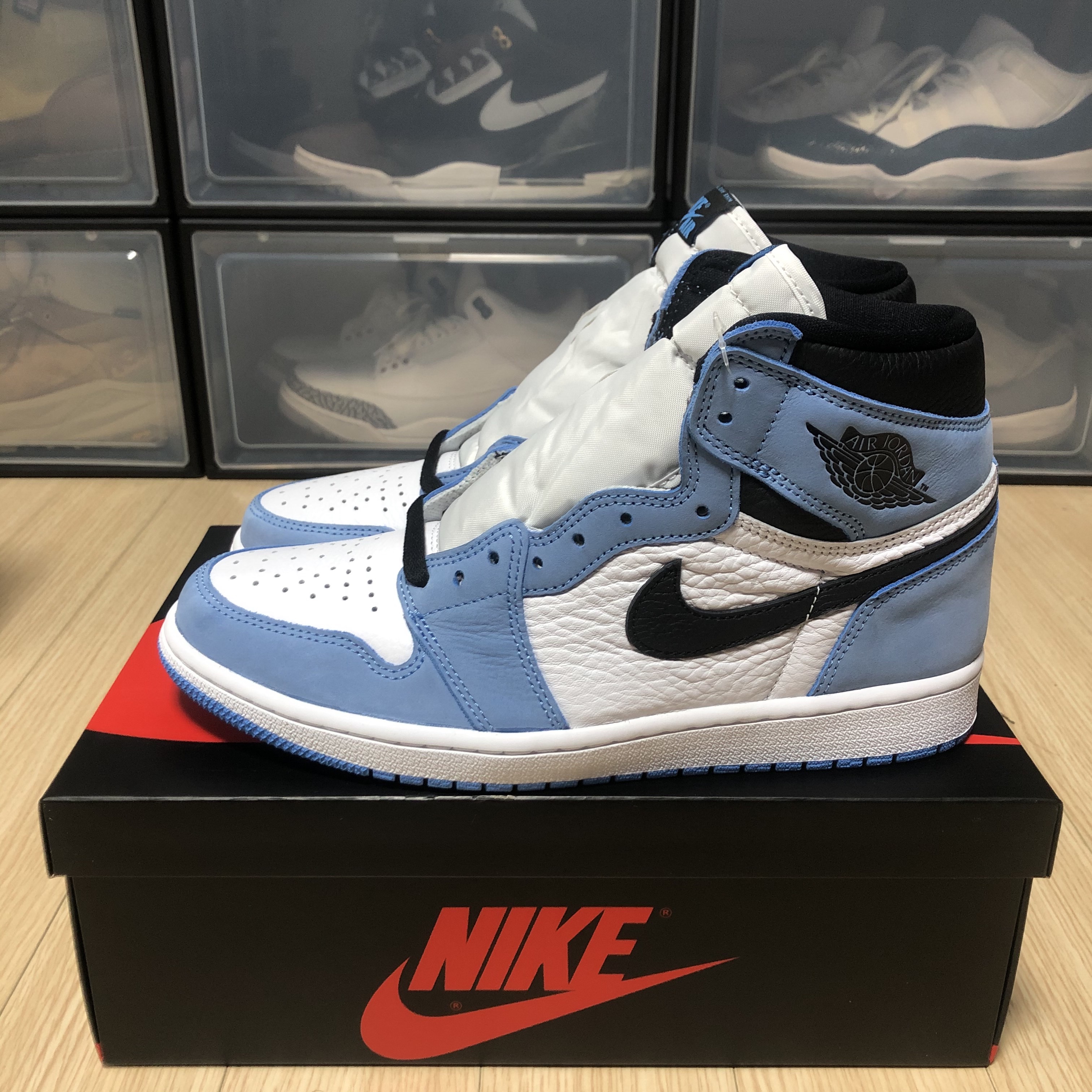 Jordan 1 Retro High OG University Blue 착용 스타일 - 1