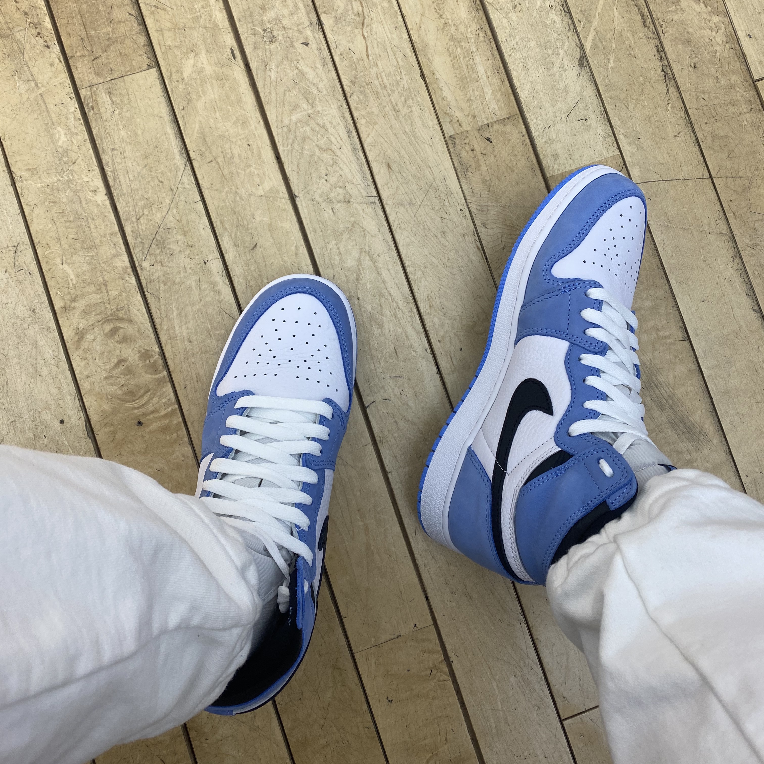 (GS) Jordan 1 Retro High OG University Blue 착용 스타일