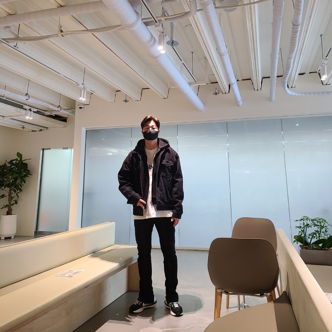 Nike x Sacai VaporWaffle Black White, Essentials 3D Silicon Applique Boxy Long Sleeve T-Shirt White - 20SS 착용 스타일