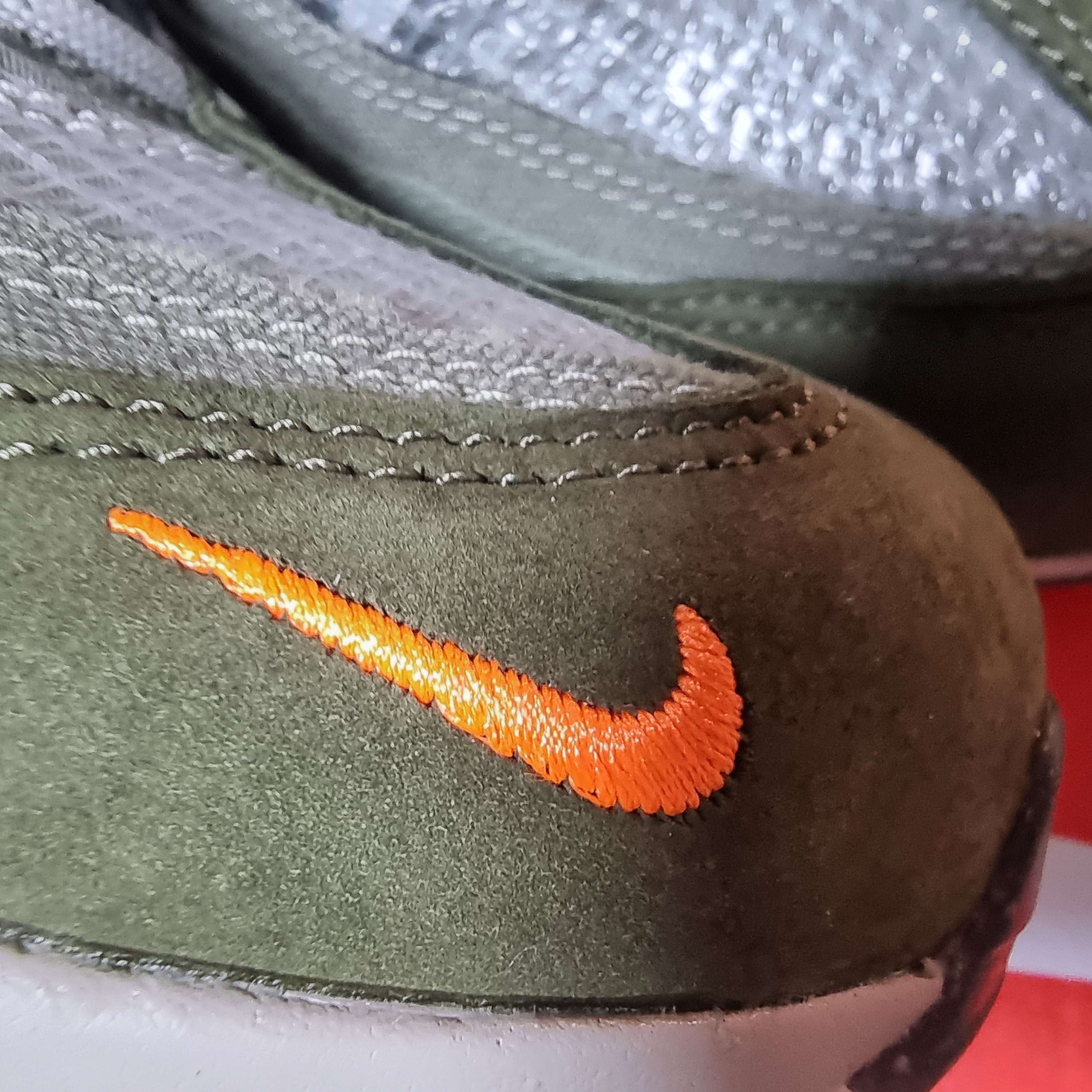 Nike Air Max 95 SE Medium Olive 착용 스타일 - 3