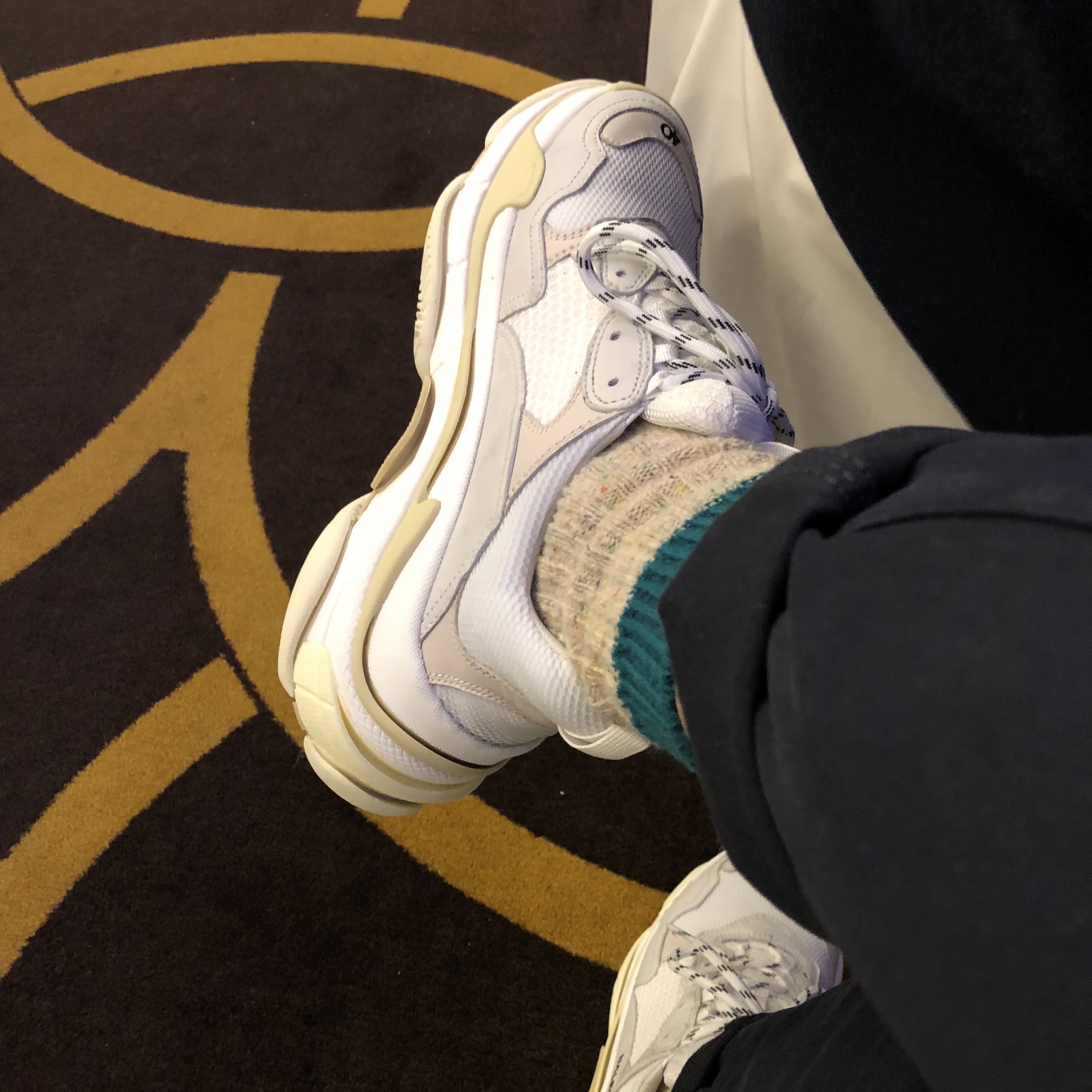 Balenciaga Triple S White 2018, Supreme x Stone Island Corduroy Pants Black - 20FW 착용 스타일 - 3