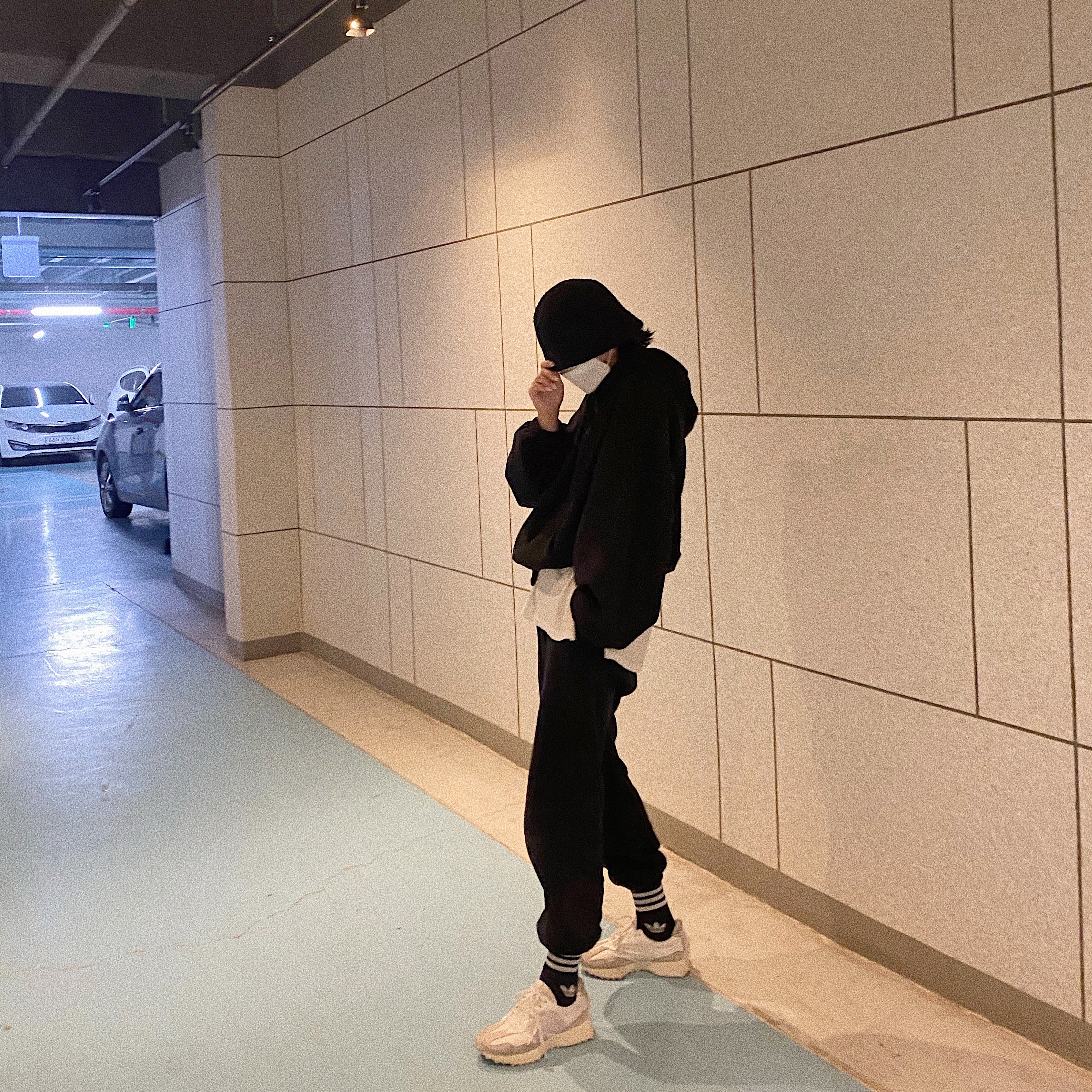 (W) New Balance 327 White Moonbeam 착용 스타일